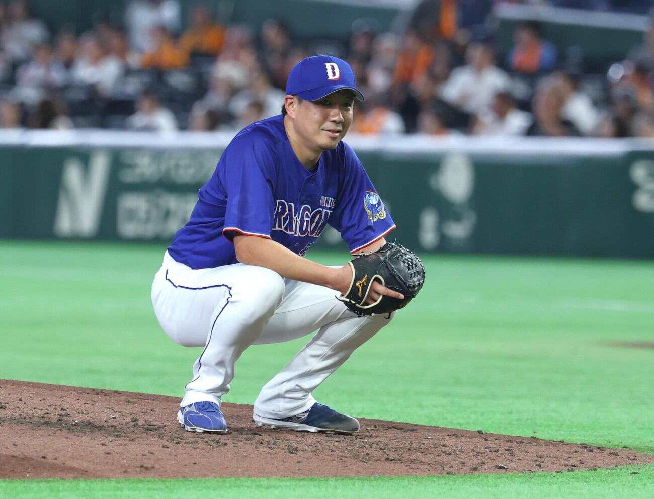 巨人対中日　3回裏巨人2死、ダルベックに本塁打を浴びる大野雄大（撮影・黒川智章）