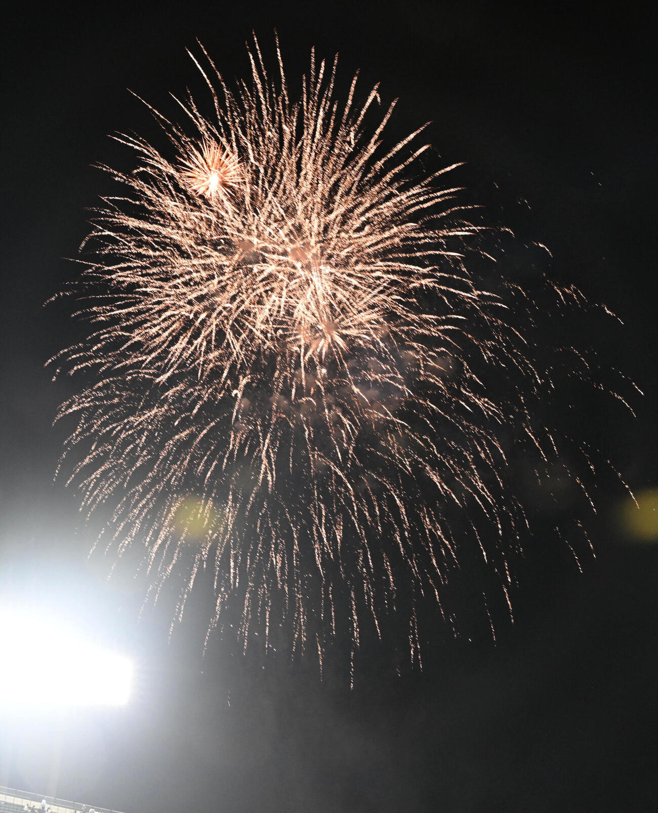 オリックス対西武　ほっともっとフィールド神戸にあげる打ち上げ花火（撮影・石井愛子）