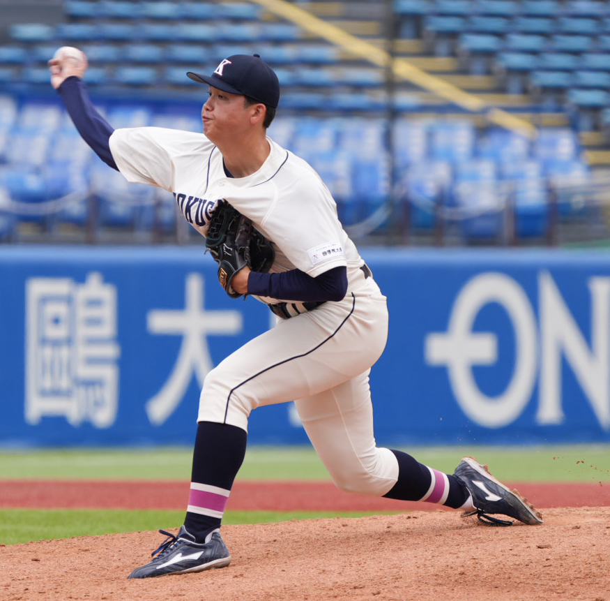 立正大対国学院大　国学院大2番手で登板した南沢佑音（撮影・小沢裕）　♯東京・神宮球場　東都大学野球秋季一部リーグ戦　＝2026年9月10日