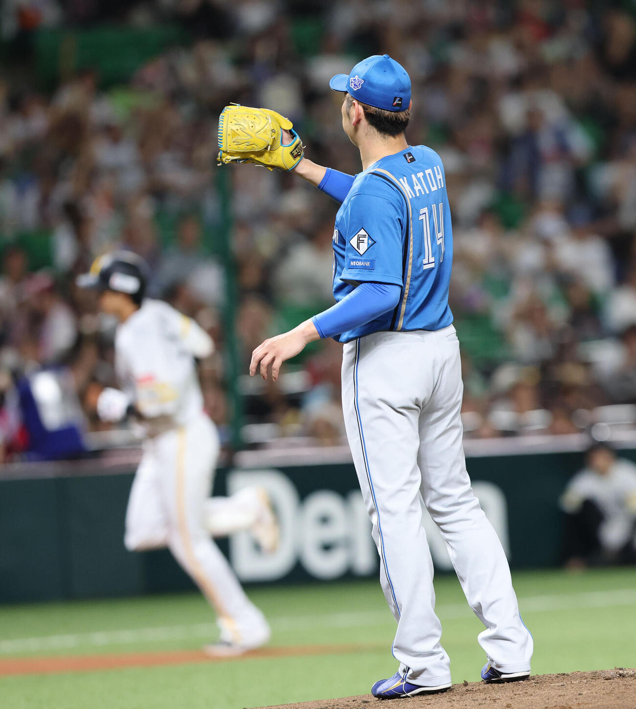 ソフトバンク対日本ハム　2回裏ソフトバンク1死、柳田悠岐に右中間先制本塁打を浴びた加藤貴之（撮影・梅根麻紀）