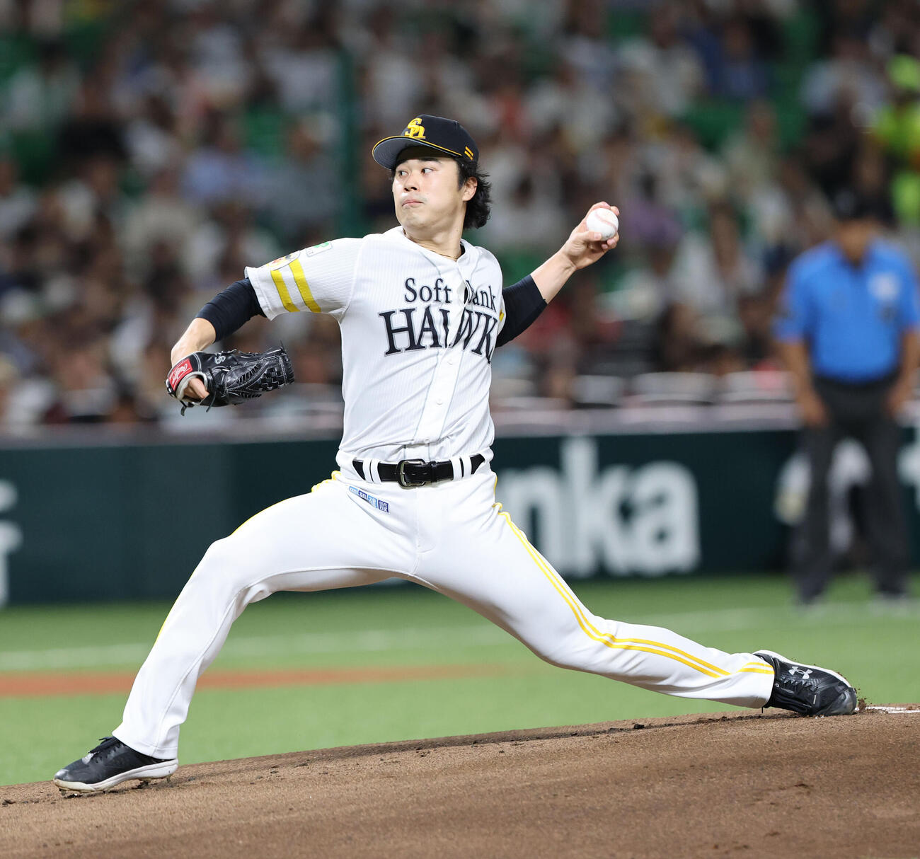 ソフトバンク対日本ハム　力投するソフトバンク先発の松本晴（撮影・梅根麻紀）