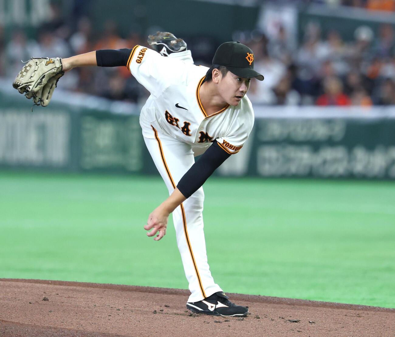巨人対中日　巨人先発の井上温大（撮影・黒川智章）