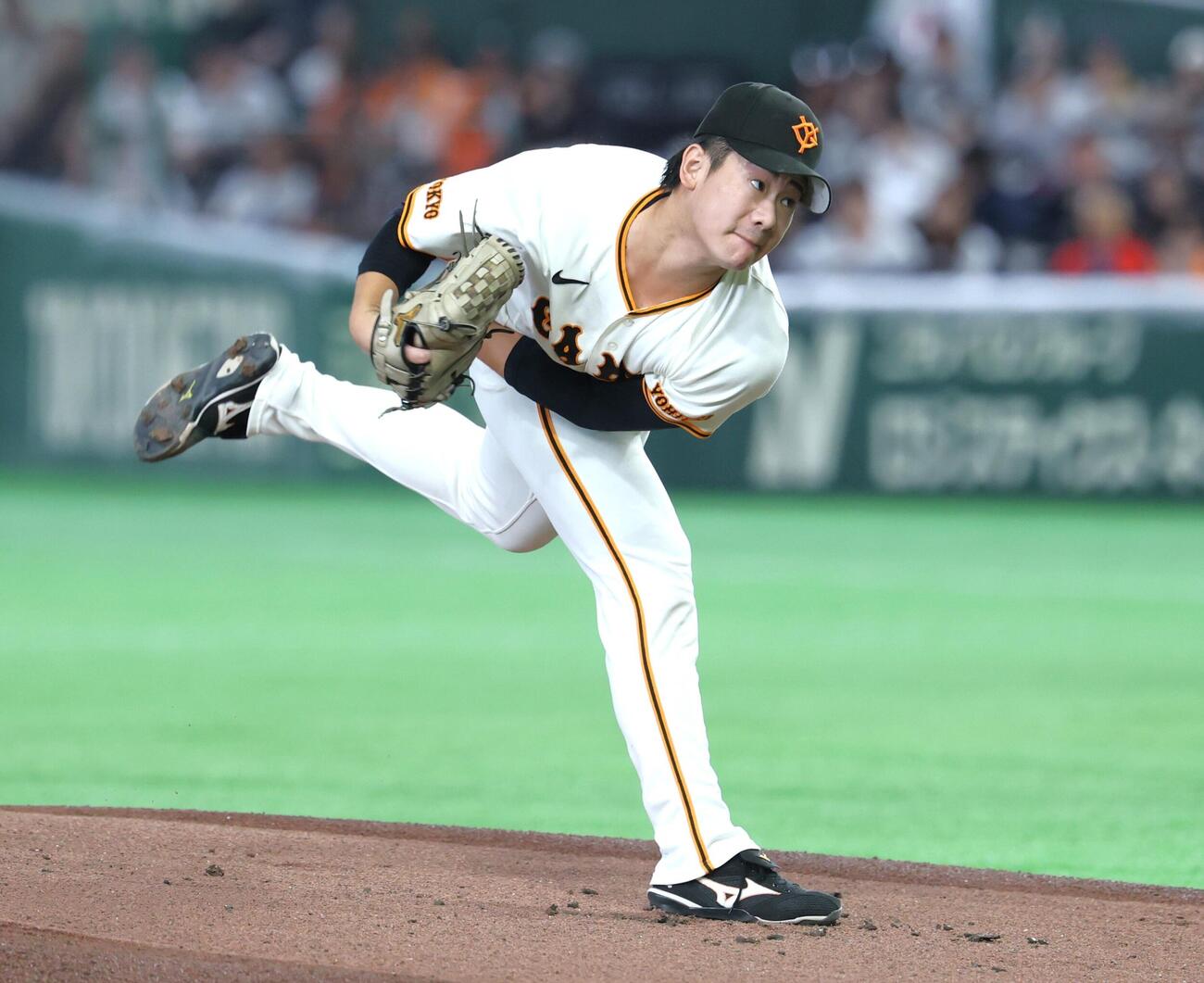 巨人対中日　巨人先発の井上温大（撮影・黒川智章）