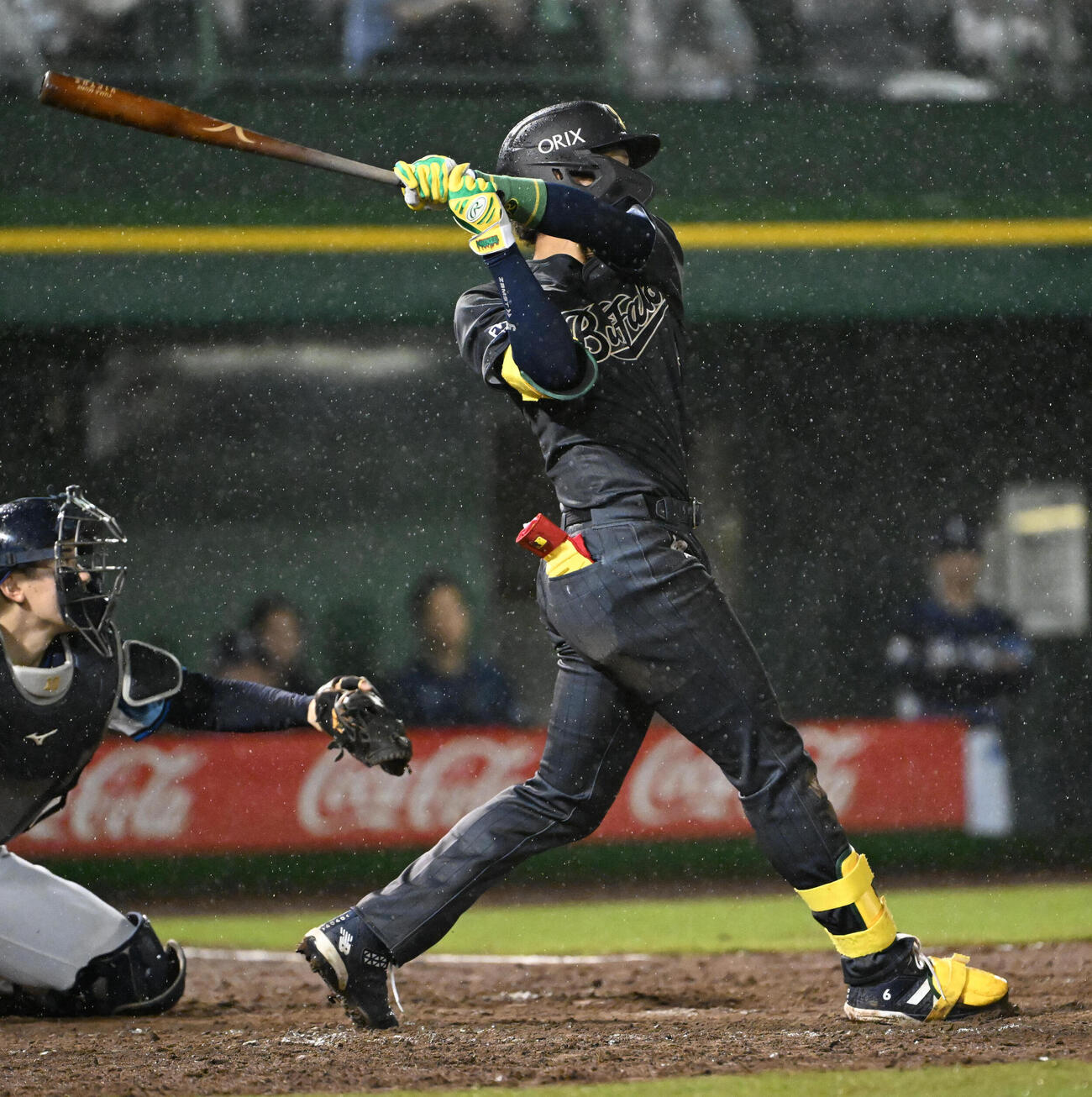 オリックス対西武　5回裏オリックス2死三塁、宗佑磨は適時打を放つ（撮影・石井愛子）