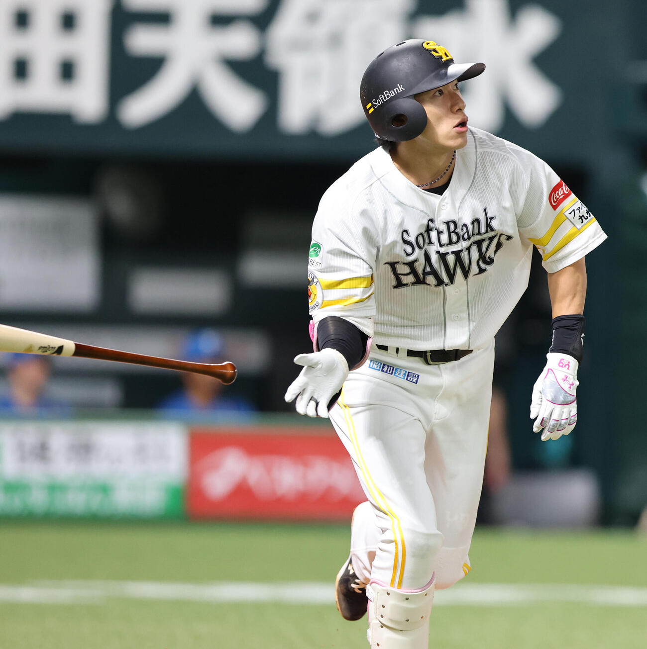 ソフトバンク対日本ハム　4回裏ソフトバンク1死、柳田悠岐は2打席連続弾を右越えに放つ（撮影・梅根麻紀）