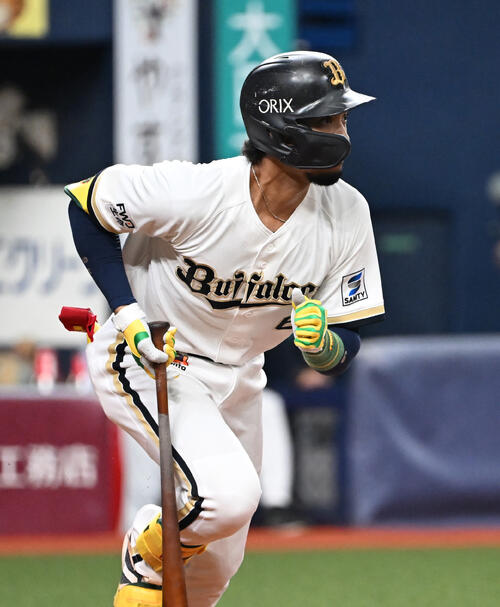 【超希少】オリックス宗佑磨選手支給NPB バット(ネーム入り) オリックス】宗佑磨、4番に「恥ずかしいっすね」勝ち越し適時打で4番