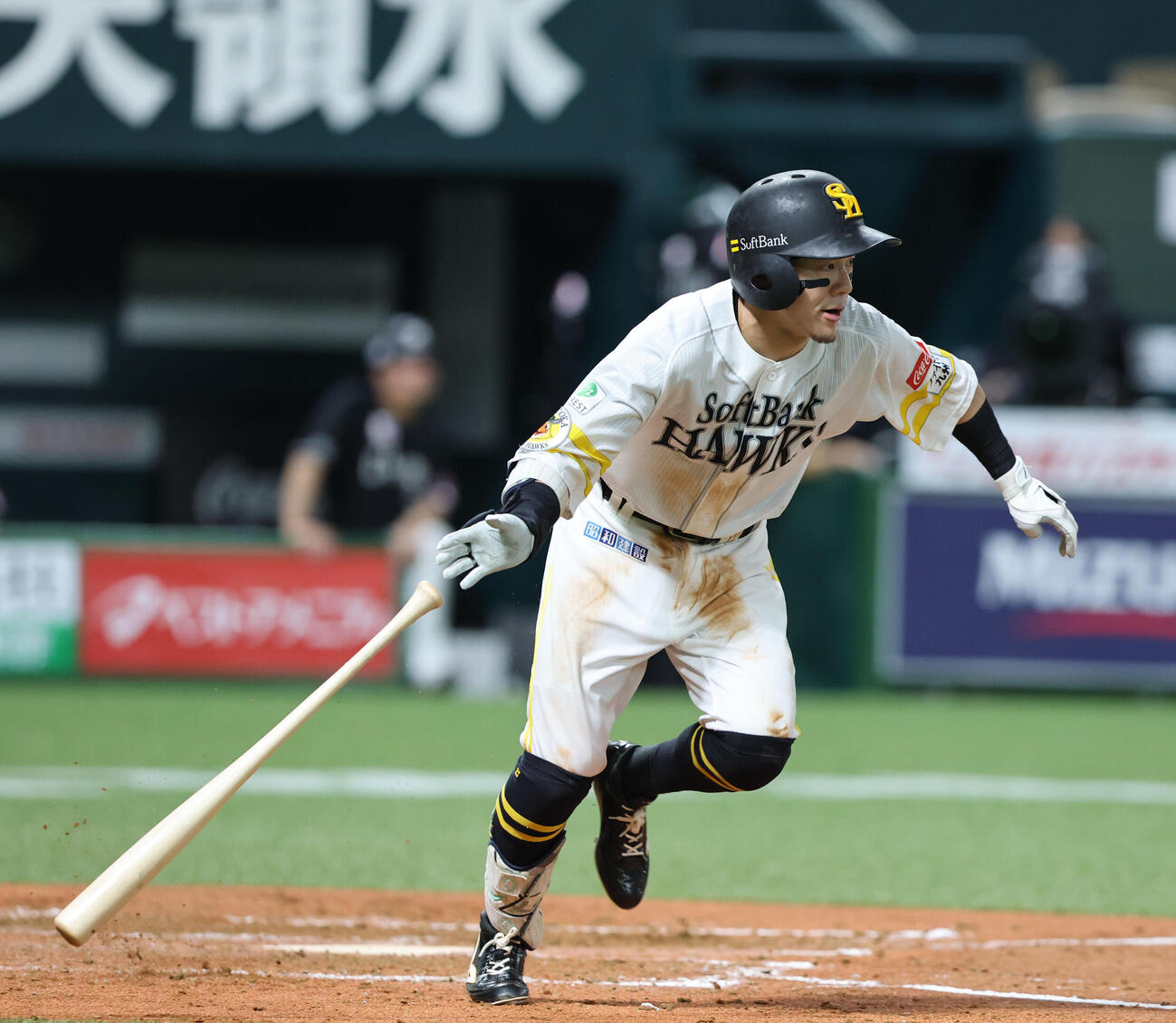 ソフトバンク対ロッテ　3回裏ソフトバンク1死二、三塁、牧原大成は右前に適時打を放つ（撮影・梅根麻紀）