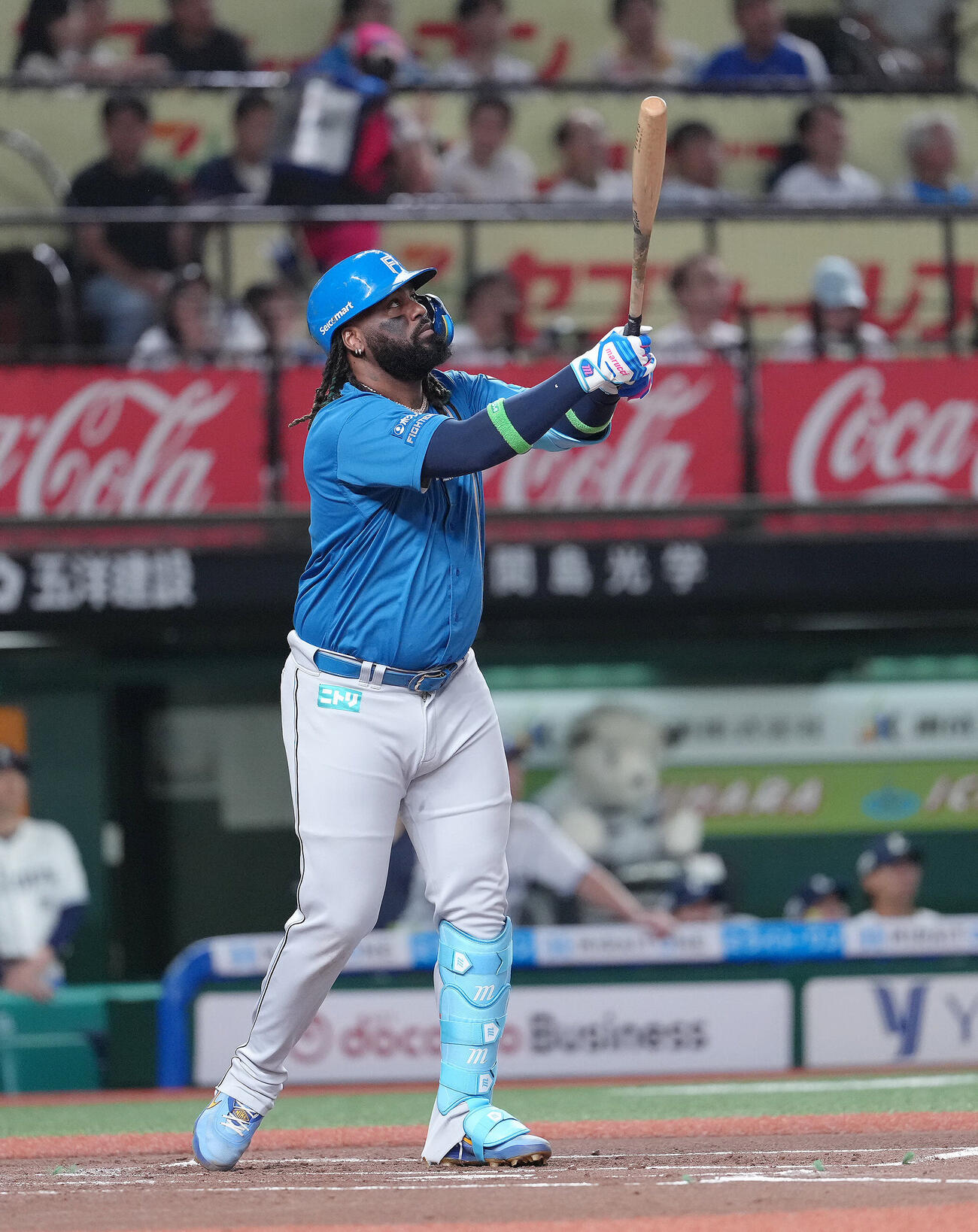 西武対日本ハム　2回表日本ハム無死、フランミル・レイエスは先制本塁打を放つ（撮影・足立雅史）