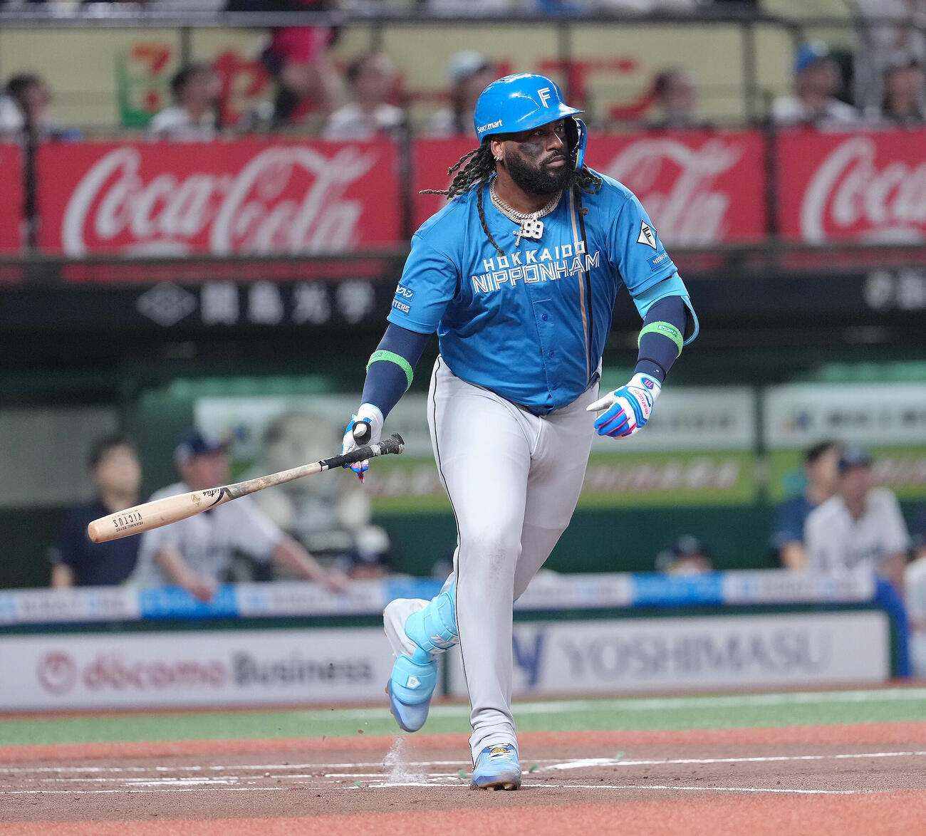 西武対日本ハム　2回表日本ハム無死、フランミル・レイエスは先制本塁打を放つ（撮影・足立雅史）