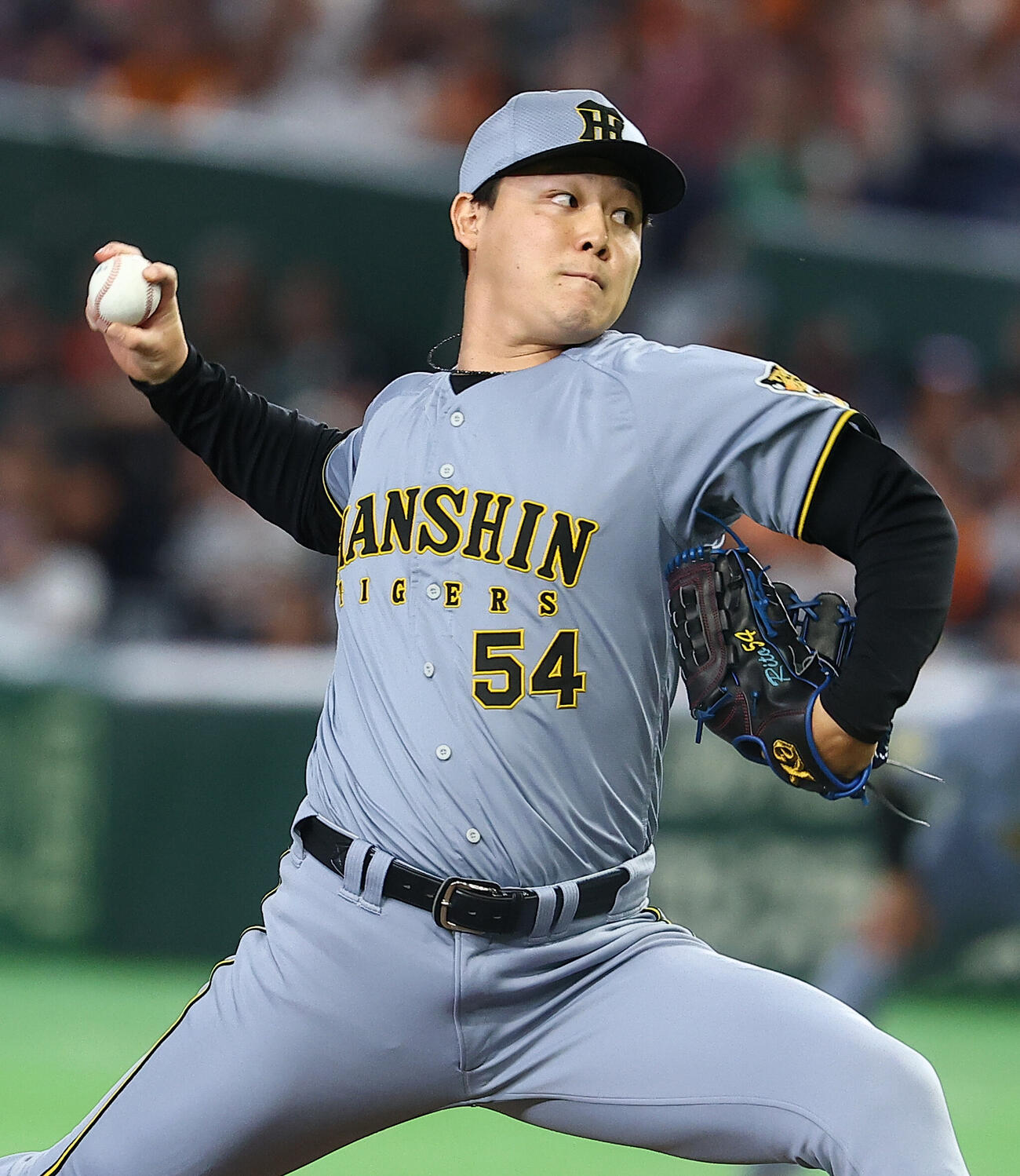 巨人対阪神　力投する阪神木下里都（撮影・野上伸悟）