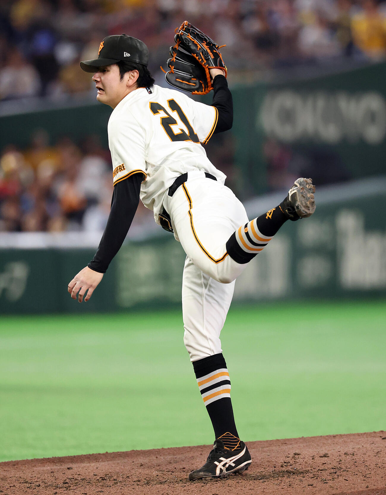 巨人対阪神　力投を続ける巨人先発の竹丸和幸（撮影・浅見桂子）