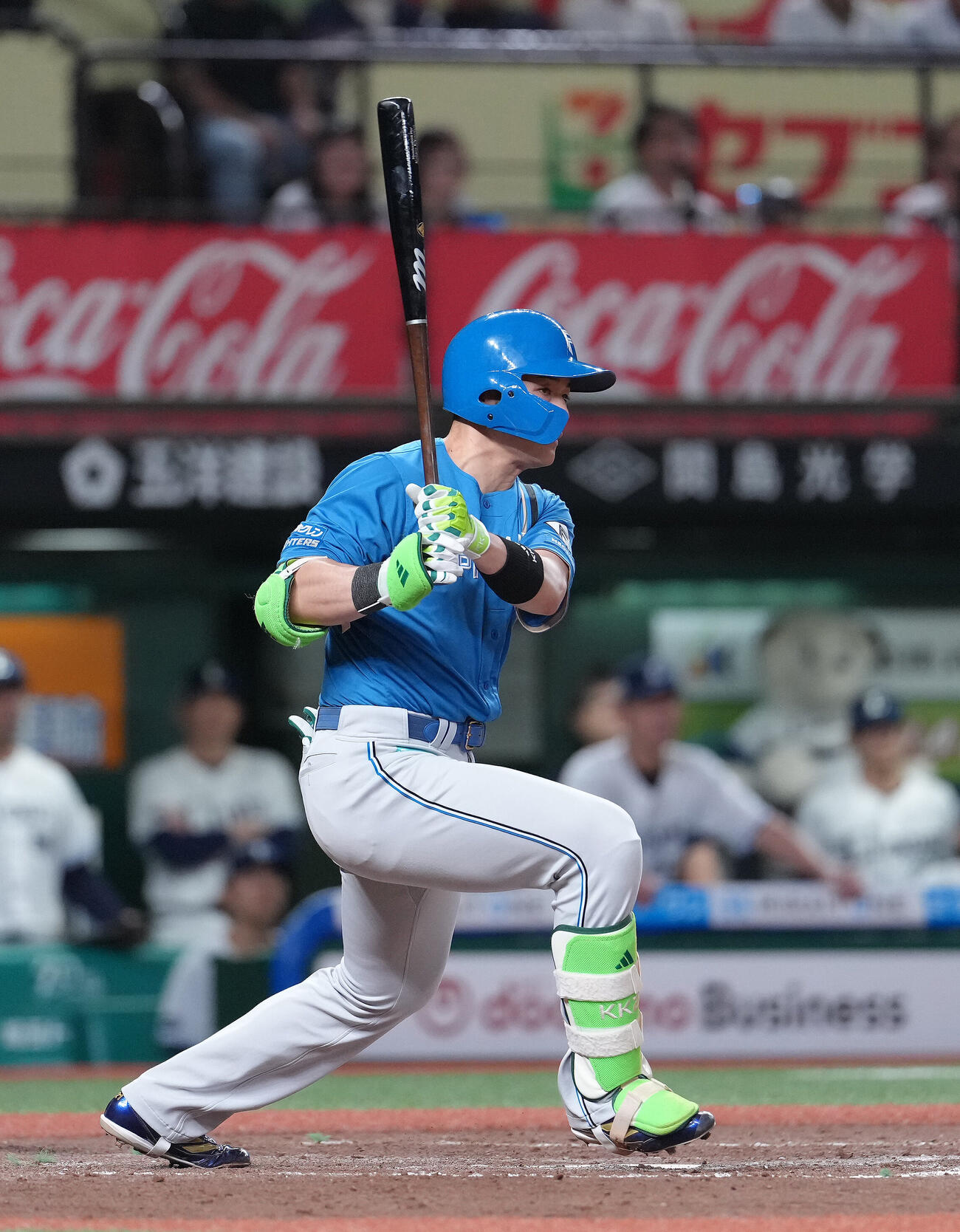 西武対日本ハム　9回表日本ハム2死二塁、代打清宮幸太郎は右前適時打を放つ（撮影・足立雅史）
