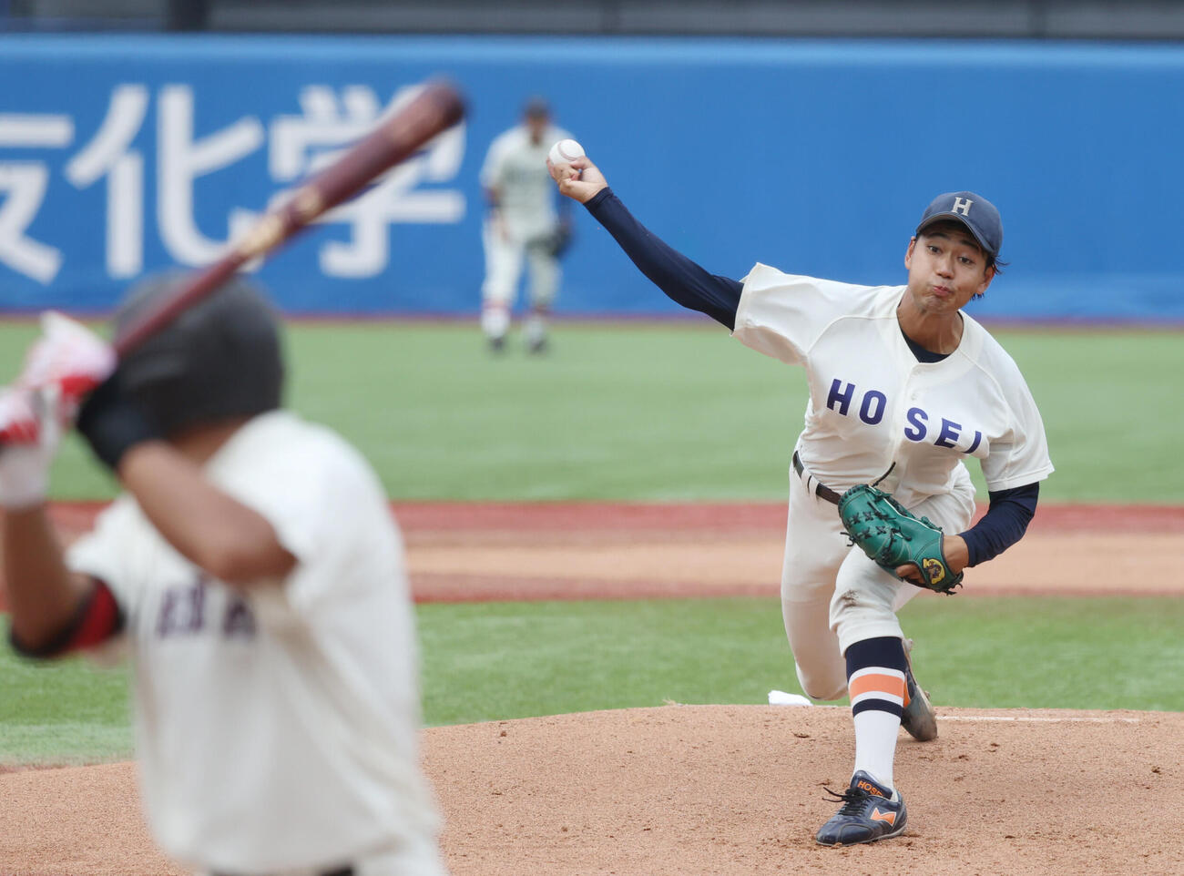 早大対法大　先発した法大・助川太志（撮影・柴田隆二）