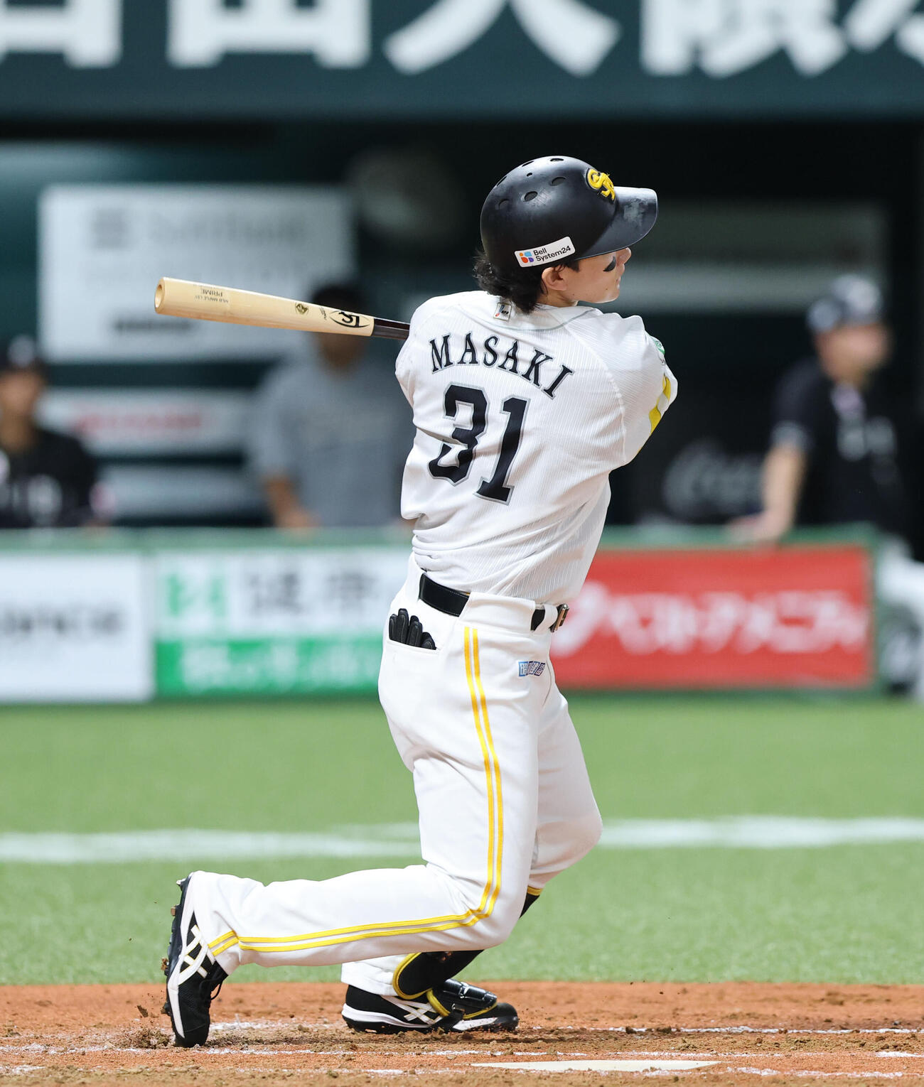ソフトバンク対ロッテ　3回裏ソフトバンク1死二塁、正木智也は左越えに同点となる適時打を放つ（撮影・梅根麻紀）