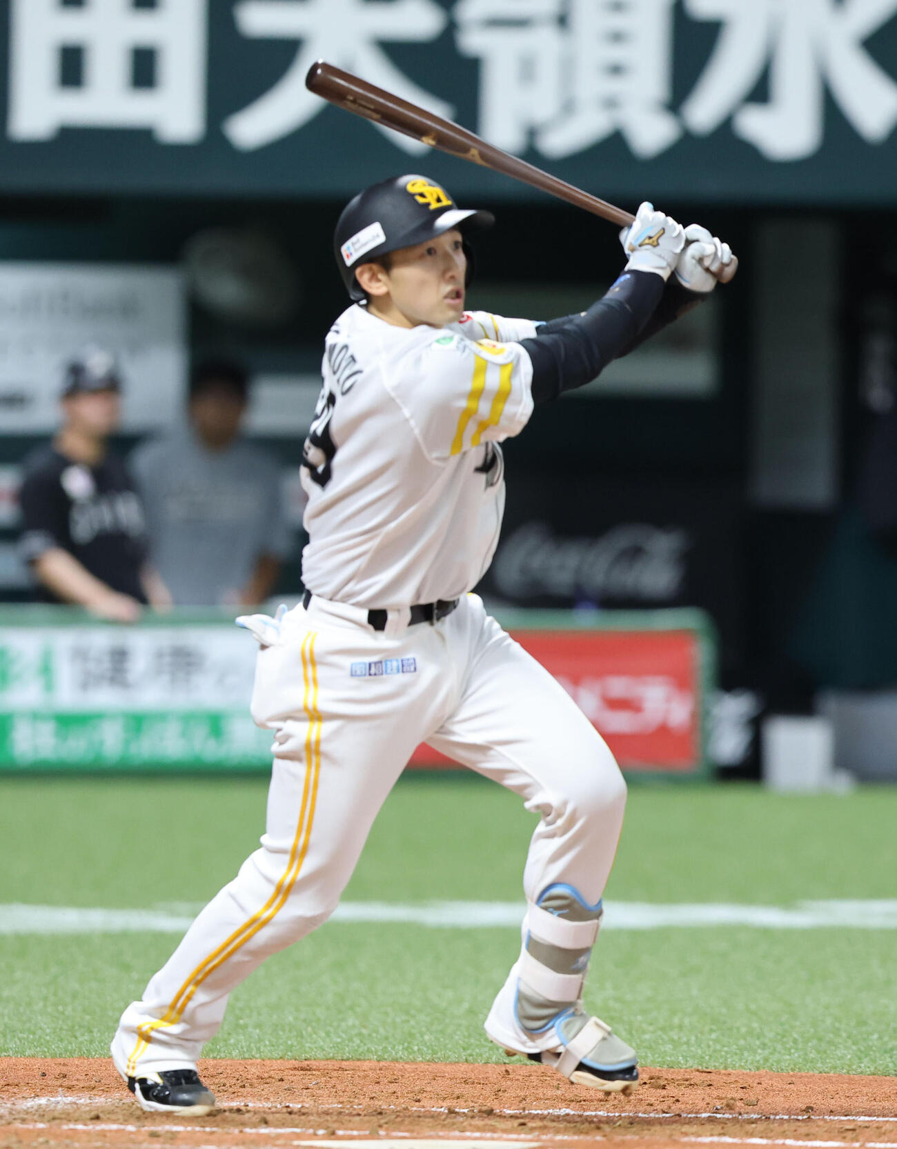 ソフトバンク対ロッテ　3回裏ソフトバンク2死満塁、山本祐大は右越えに勝ち越し適時二塁打を放つ（撮影・梅根麻紀）