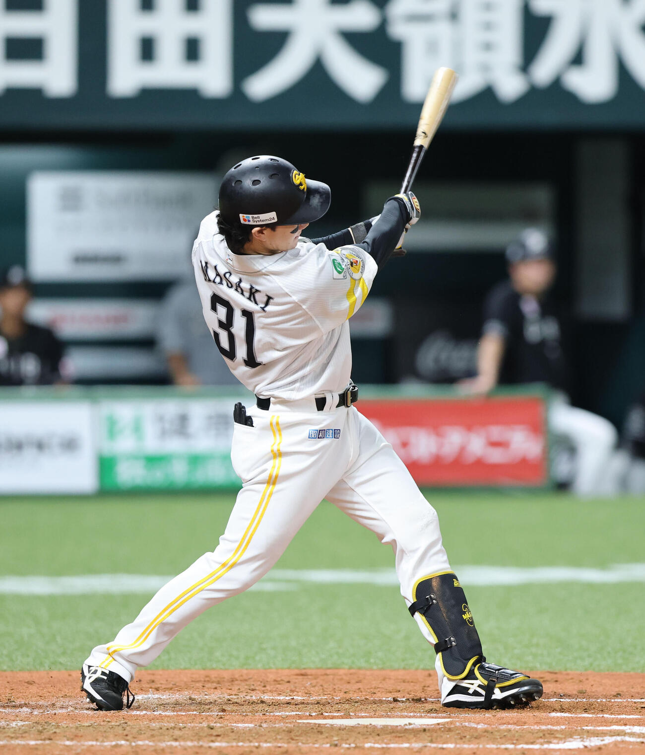 ソフトバンク対ロッテ　3回裏ソフトバンク1死二塁、正木智也は左越えに同点となる適時打を放つ（撮影・梅根麻紀）