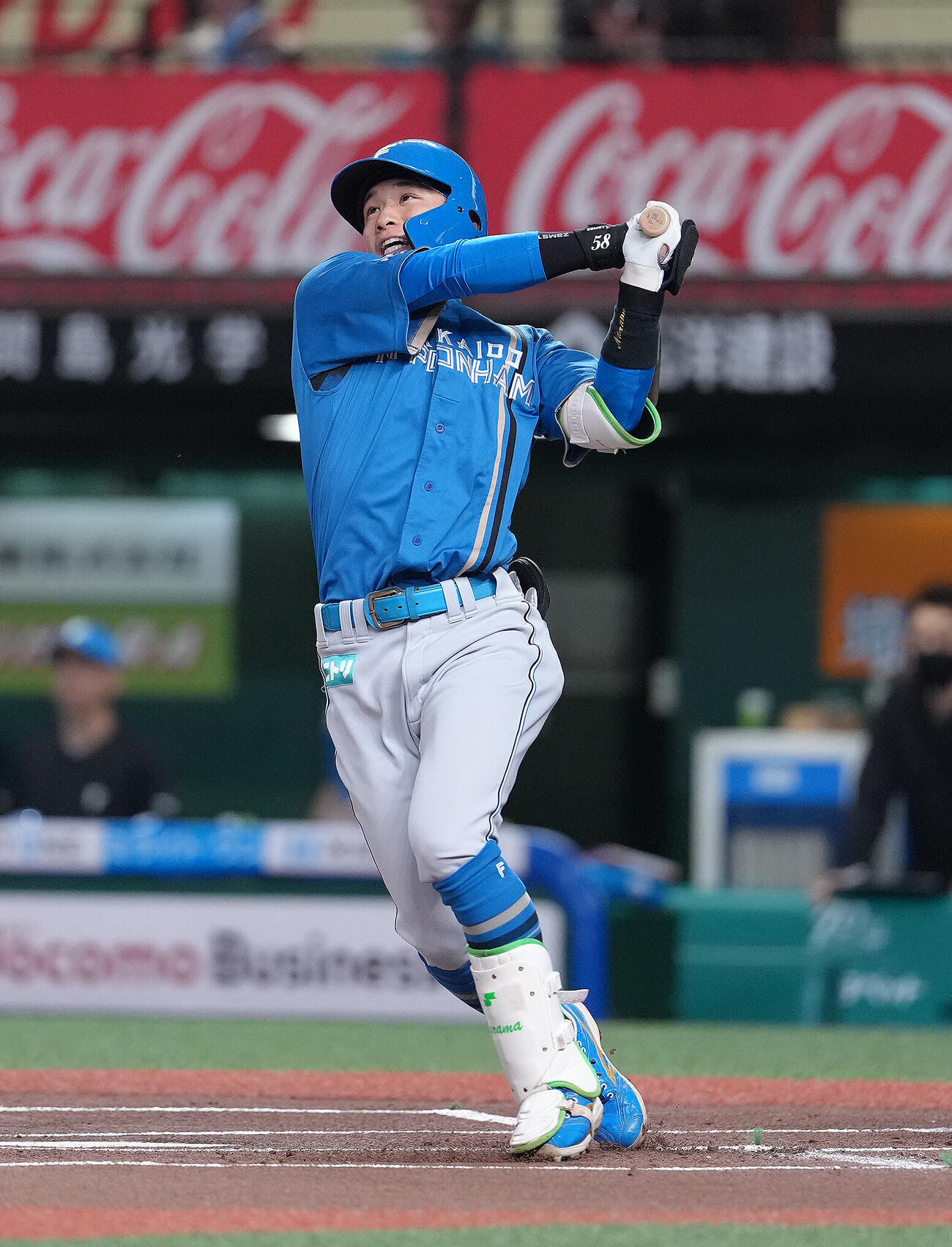西武対日本ハム　1回表日本ハム1死、奈良間大己は先制本塁打を放つ（撮影・足立雅史）