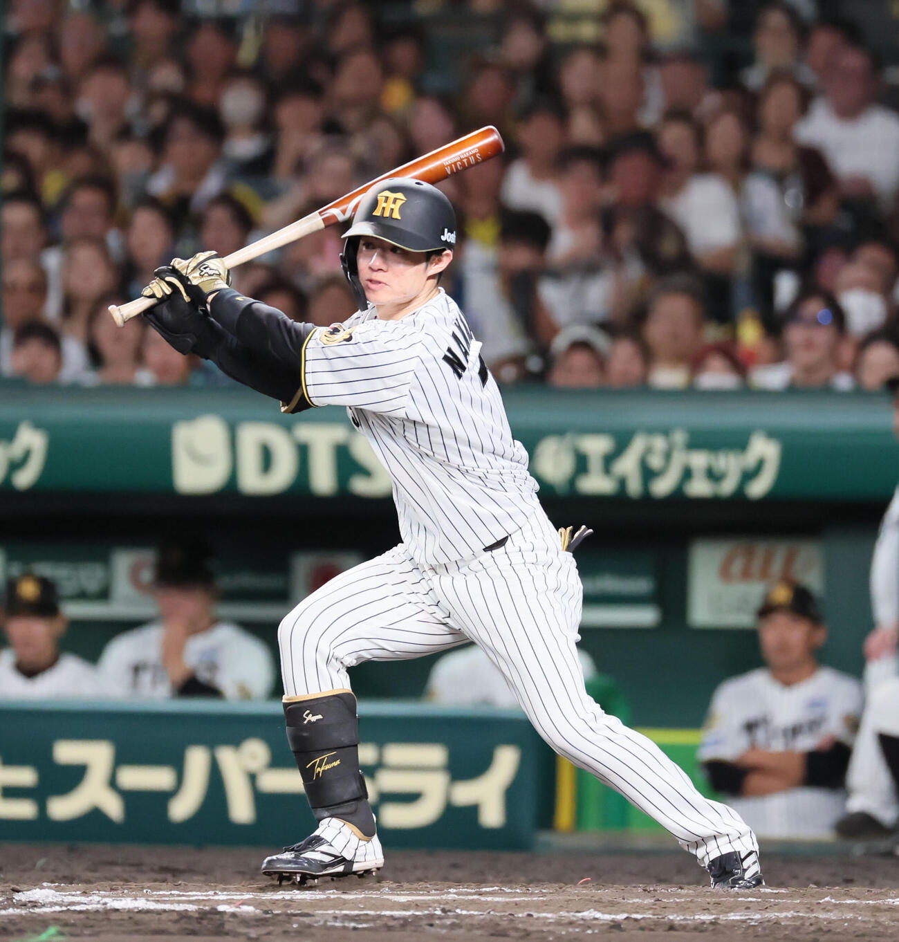 阪神対中日　9回裏阪神無死、中野拓夢は安打を放つ（撮影・宮崎幸一）