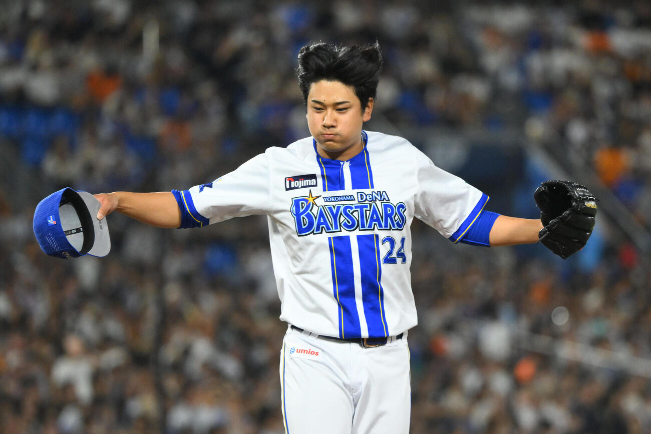 DeNA対巨人　8回表を3者三振に仕留めたDeNA3番手の吉野光樹（撮影・滝沢徹郎）