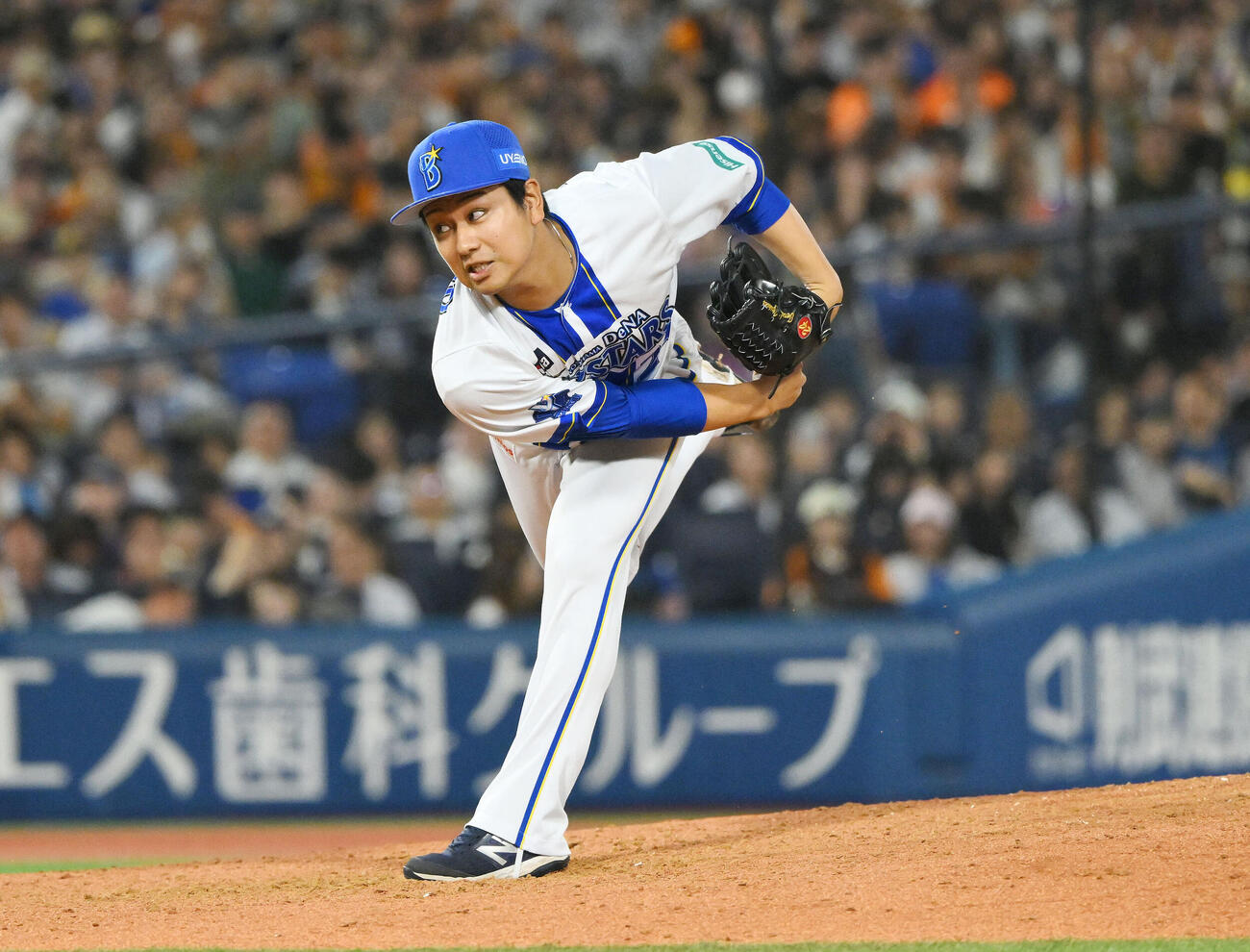 DeNA対巨人　DeNA3番手で登板する吉野光樹（撮影・滝沢徹郎）