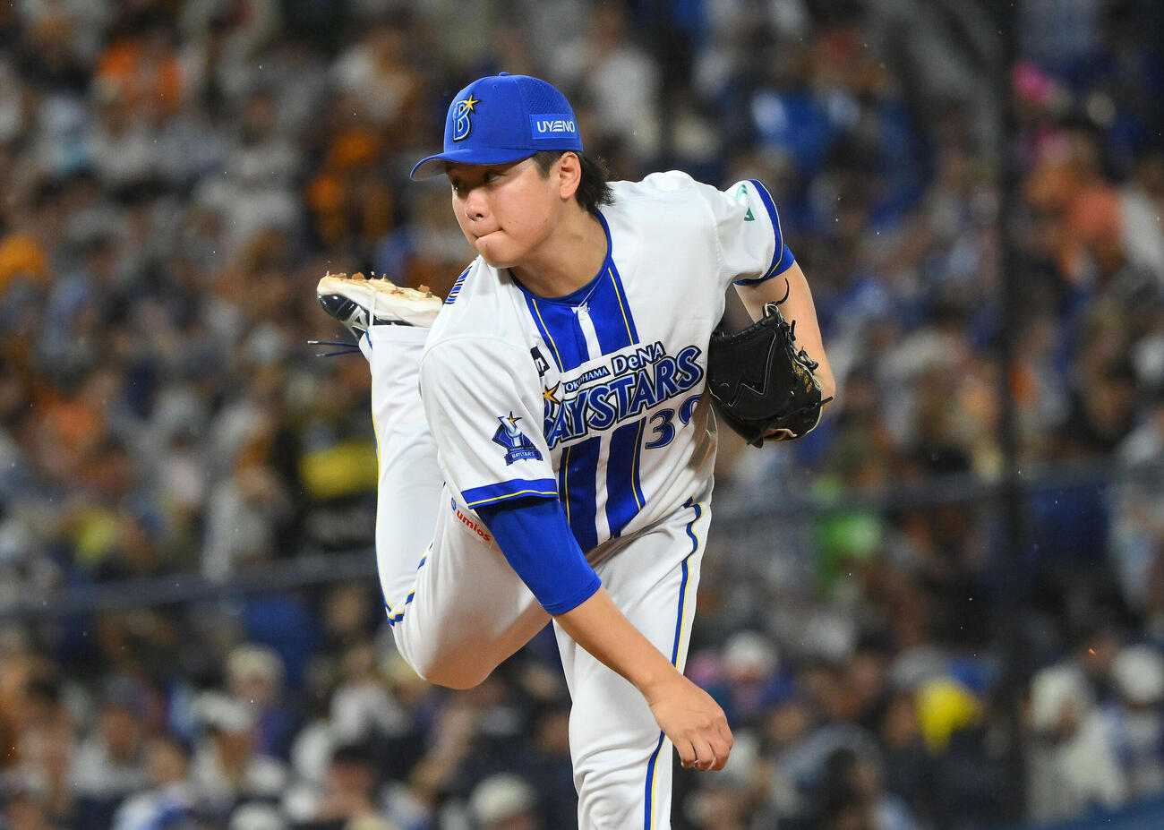 DeNA対巨人　DeNA4番手若松尚輝（撮影・滝沢徹郎）
