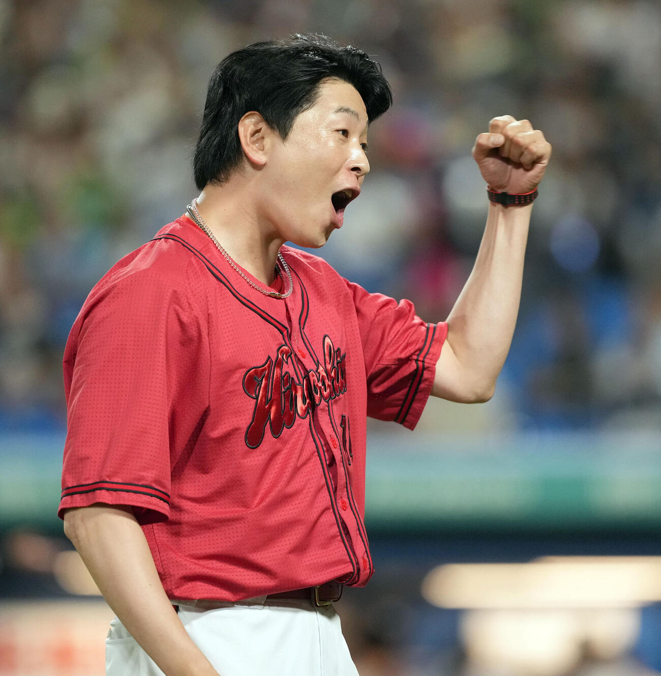 ヤクルト対広島　6回裏ヤクルト2死三塁、岩田幸宏を見逃し三振に打ち取りガッツポーズを決める大瀬良大地（撮影・たえ見朱実）