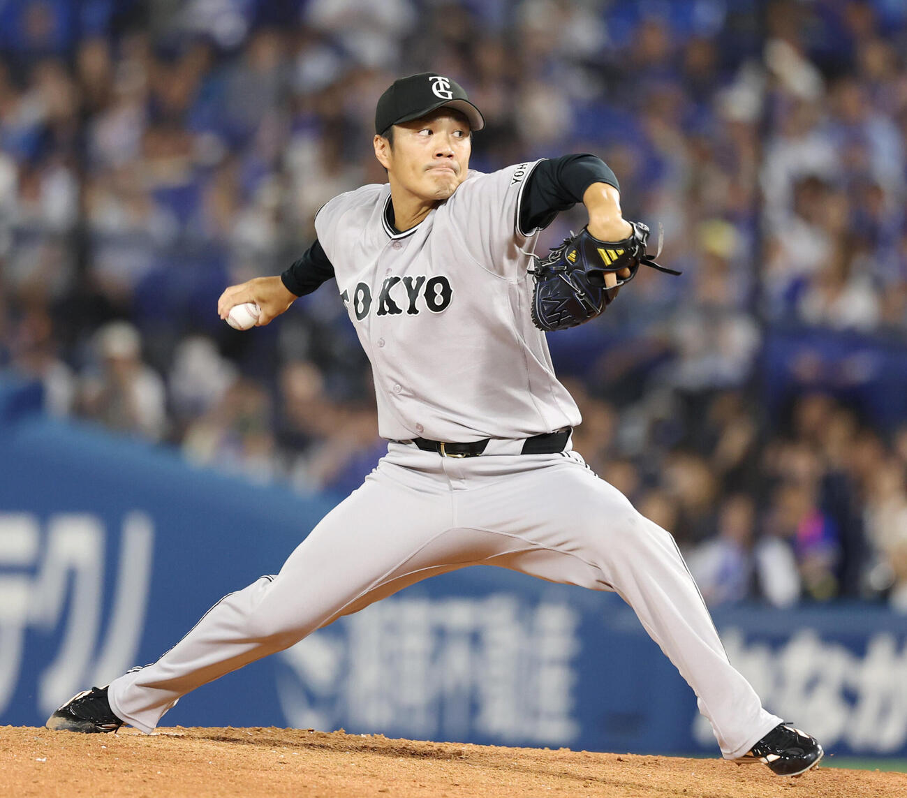DeNA対巨人　巨人8番手で登板し力投する則本昂大（撮影・増田悦実）