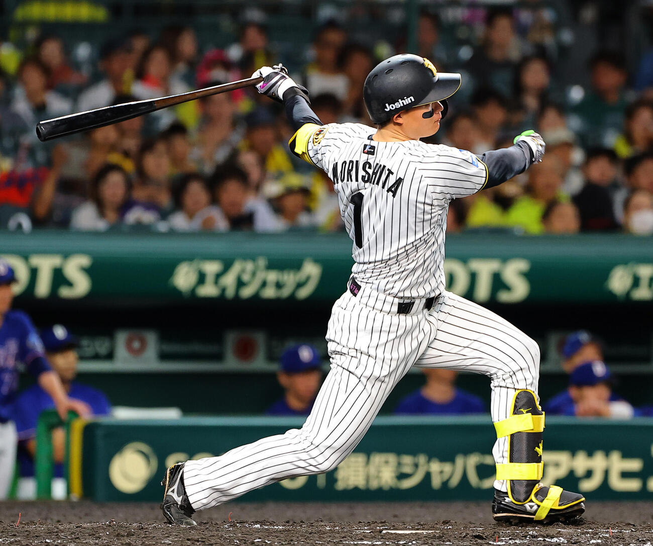 阪神対中日　3回裏阪神2死、森浦大輔は安打を放つ（撮影・上田博志）