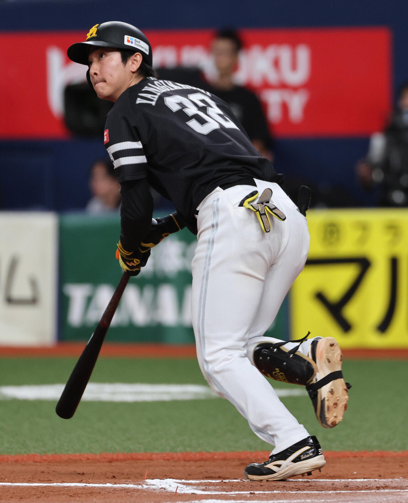 オリックス対ソフトバンク　10回表ソフトバンク無死一、二塁、柳町達は適時二塁打を放つ（撮影・西尾就之）