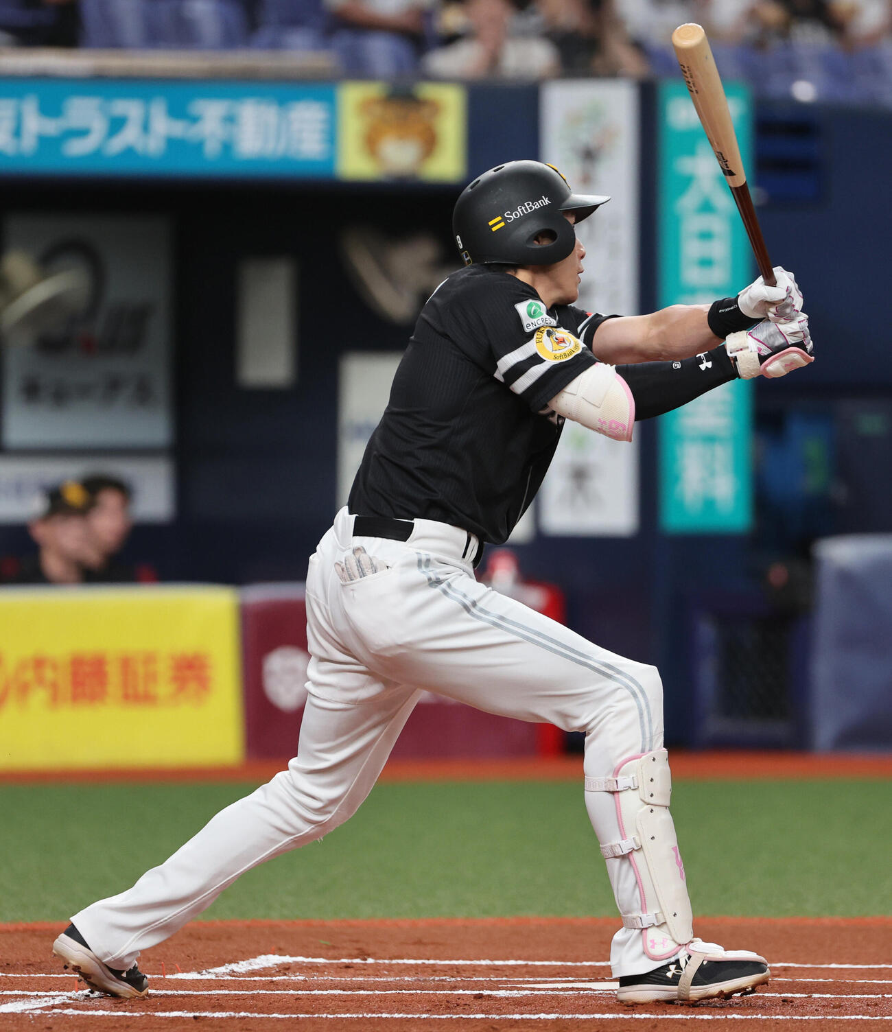 オリックス対ソフトバンク　1回表ソフトバンク2死、柳田悠岐は二塁打を放つ（撮影・西尾就之）
