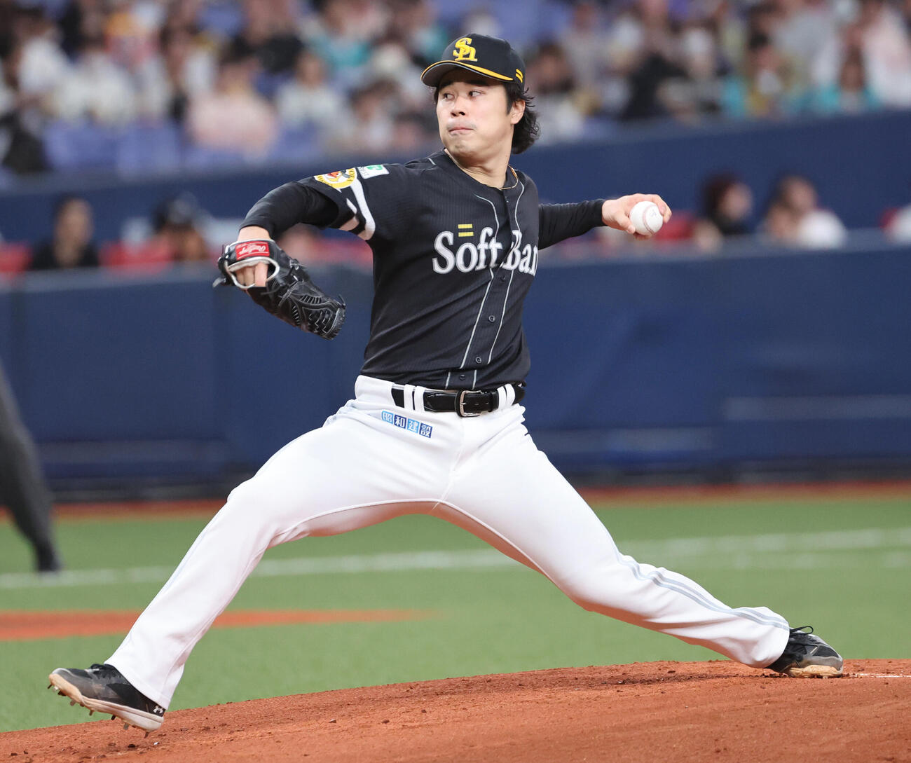 オリックス対ソフトバンク　力投するソフトバンク先発の松本晴（撮影・西尾就之）
