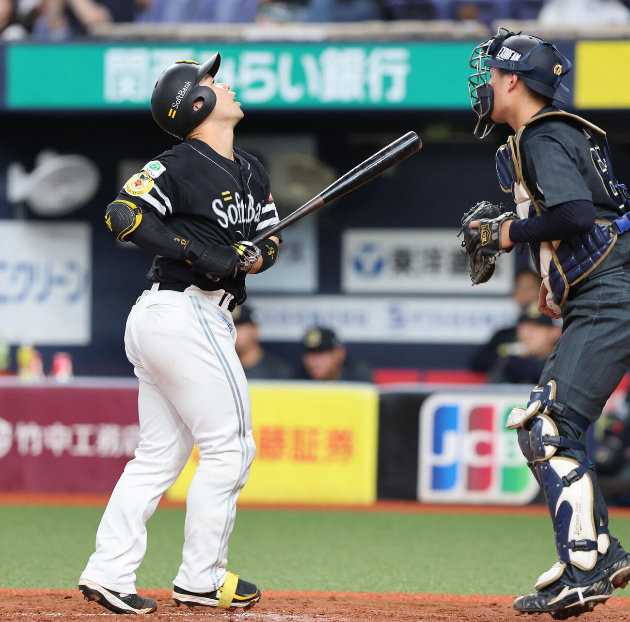 ソフトバンク対オリックス　5回表ソフトバンク2死二塁、近藤健介は空振りの三振に終わる（撮影・梅根麻紀）