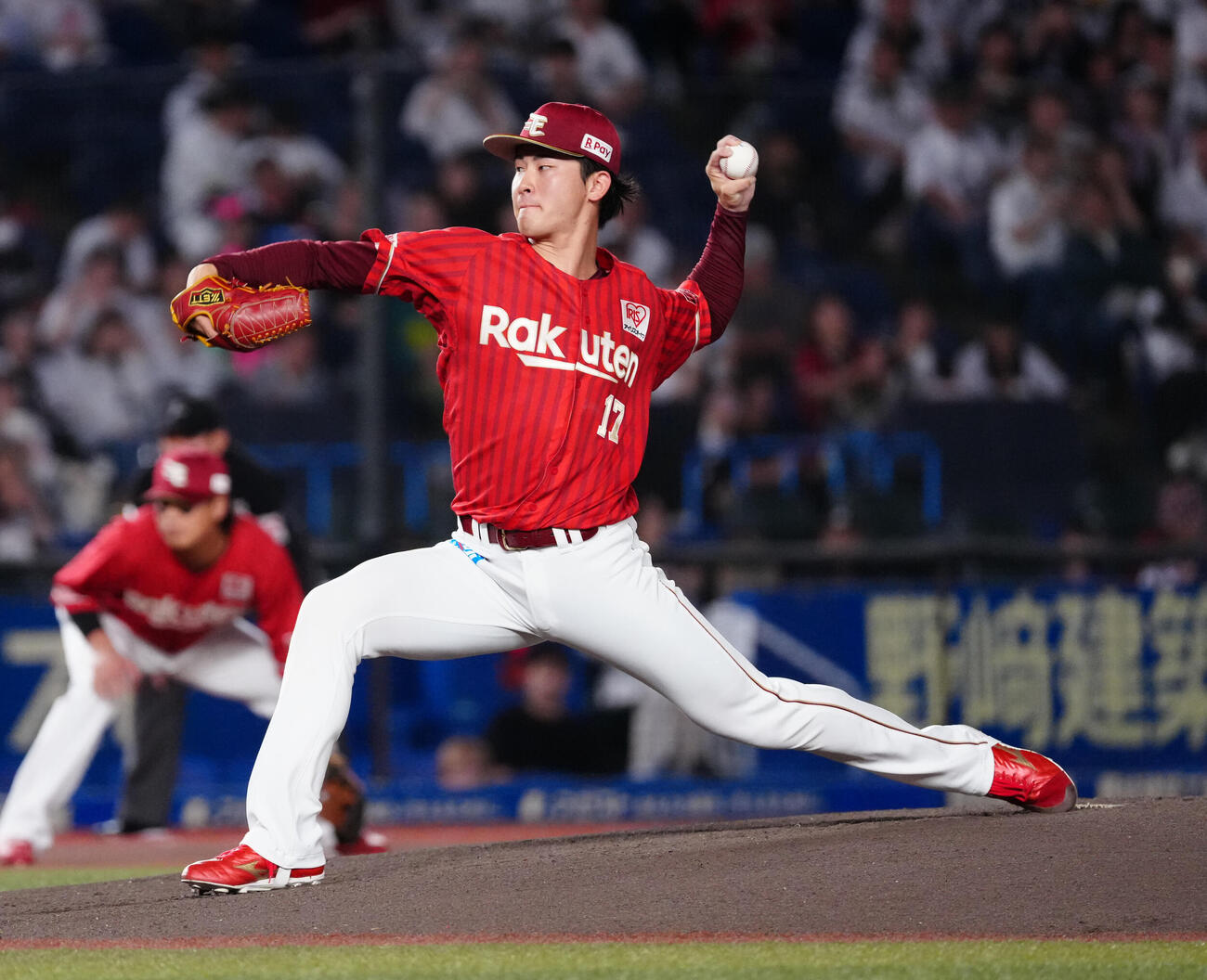 ロッテ対楽天　先発し力投する楽天古謝樹（撮影・鈴木みどり）