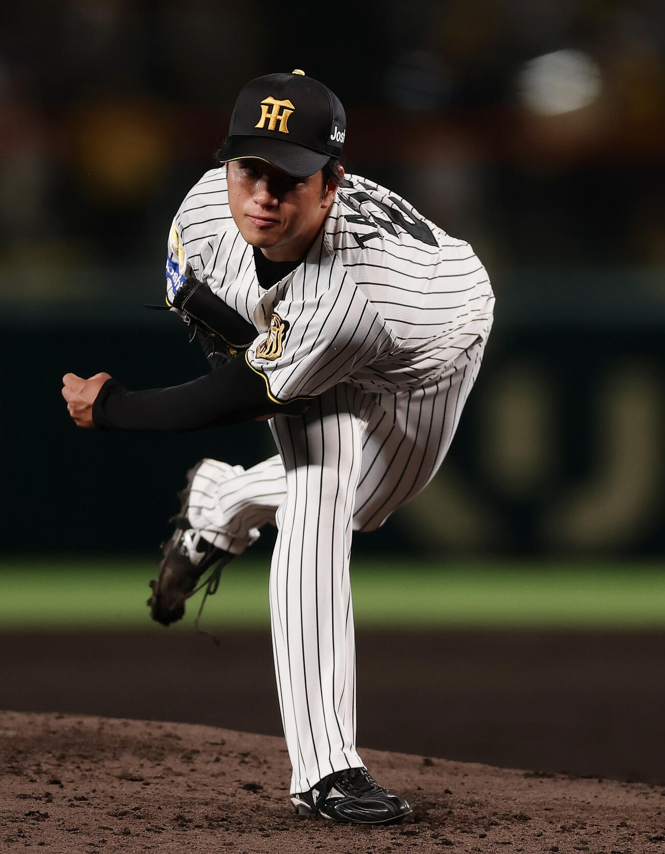 阪神対広島　力投する阪神先発の高橋遥人（撮影・前田充）
