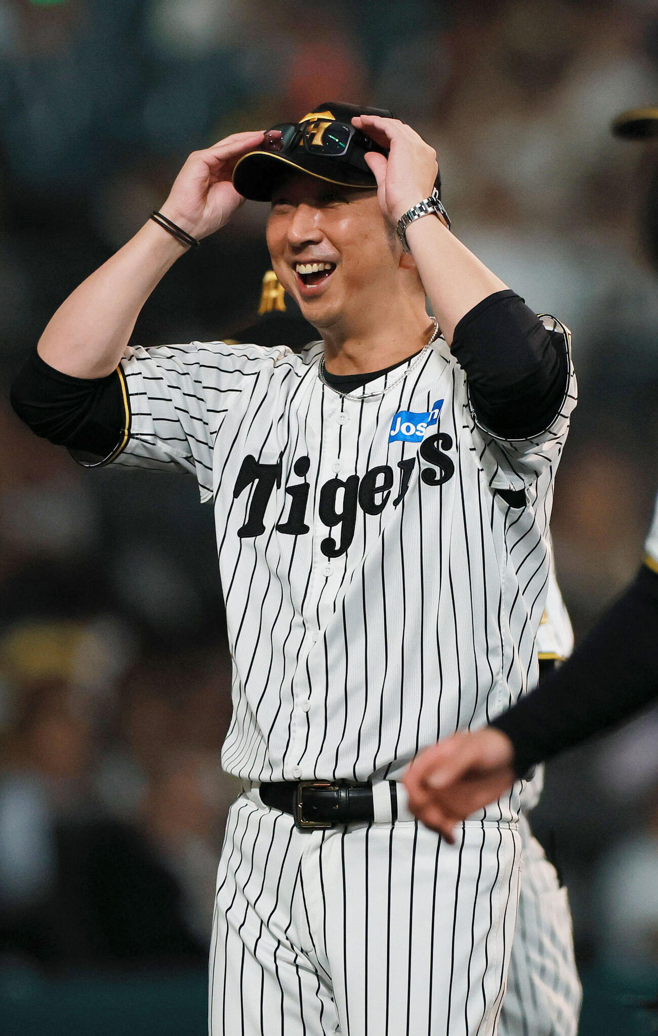 阪神対広島　広島に勝利し笑顔を見せる藤川球児監督（撮影・上山淳一）