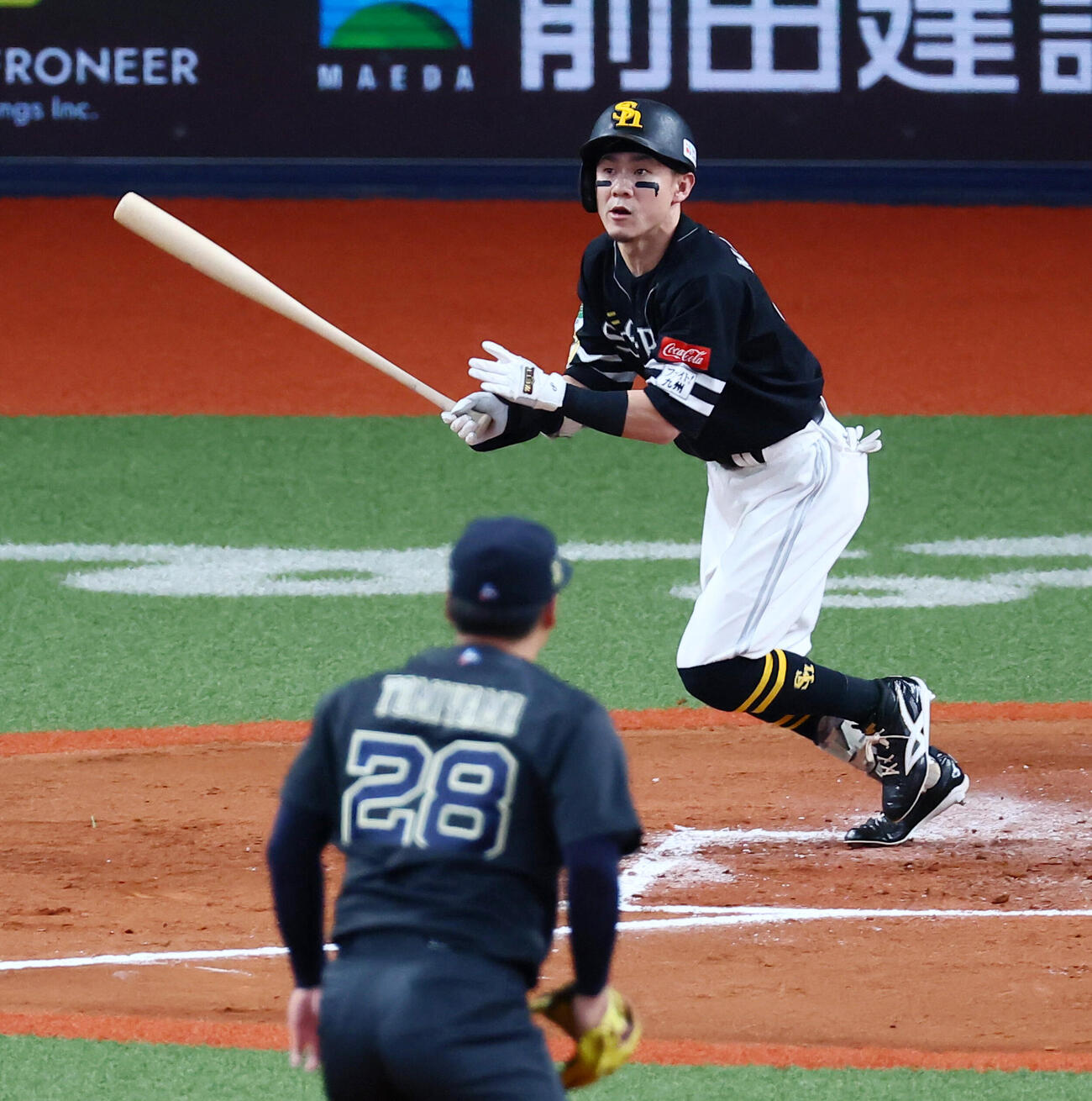 オリックス対ソフトバンク　6回表ソフトバンク1死二、三塁、牧原大成は2点適時三塁打を放つ。投手富山凌雅(撮影・加藤哉）