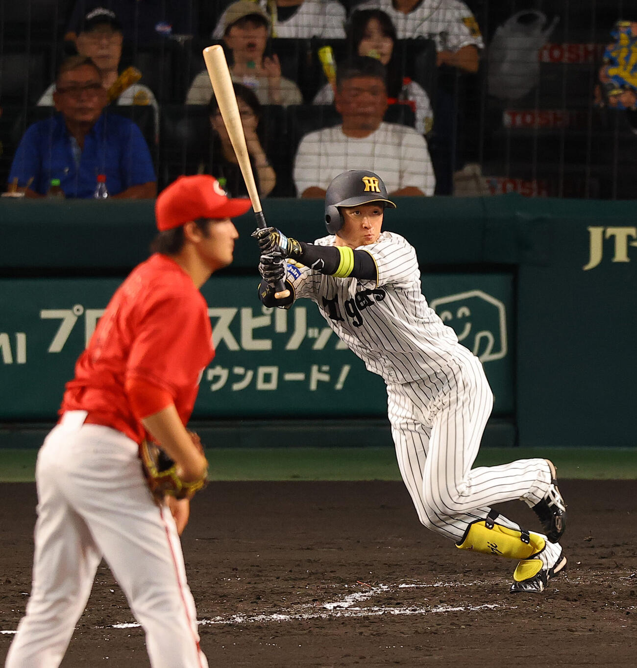 阪神対広島　2回裏阪神2死、近本光司は安打を放つ（撮影・上田博志）