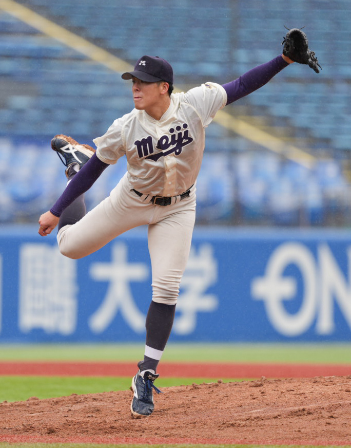 明大対東大　明大先発の松本直（撮影・小沢裕）♯東京・神宮球場　東京6大学野球秋季リーグ戦　