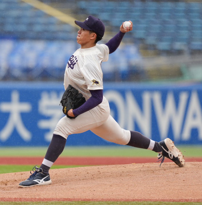 明大対東大　明大先発の松本直（撮影・小沢裕）♯東京・神宮球場　東京6大学野球秋季リーグ戦　