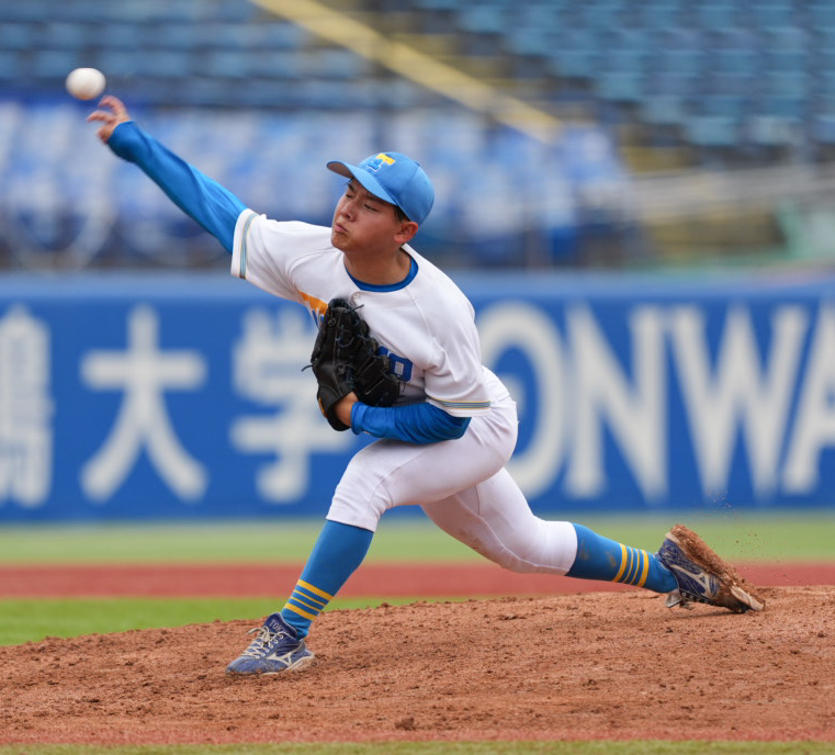明大対東大　東大4番手で登板した中根慎士郎（撮影・小沢裕）♯東京・神宮球場　東京6大学野球秋季リーグ戦　＝2026年9月19日