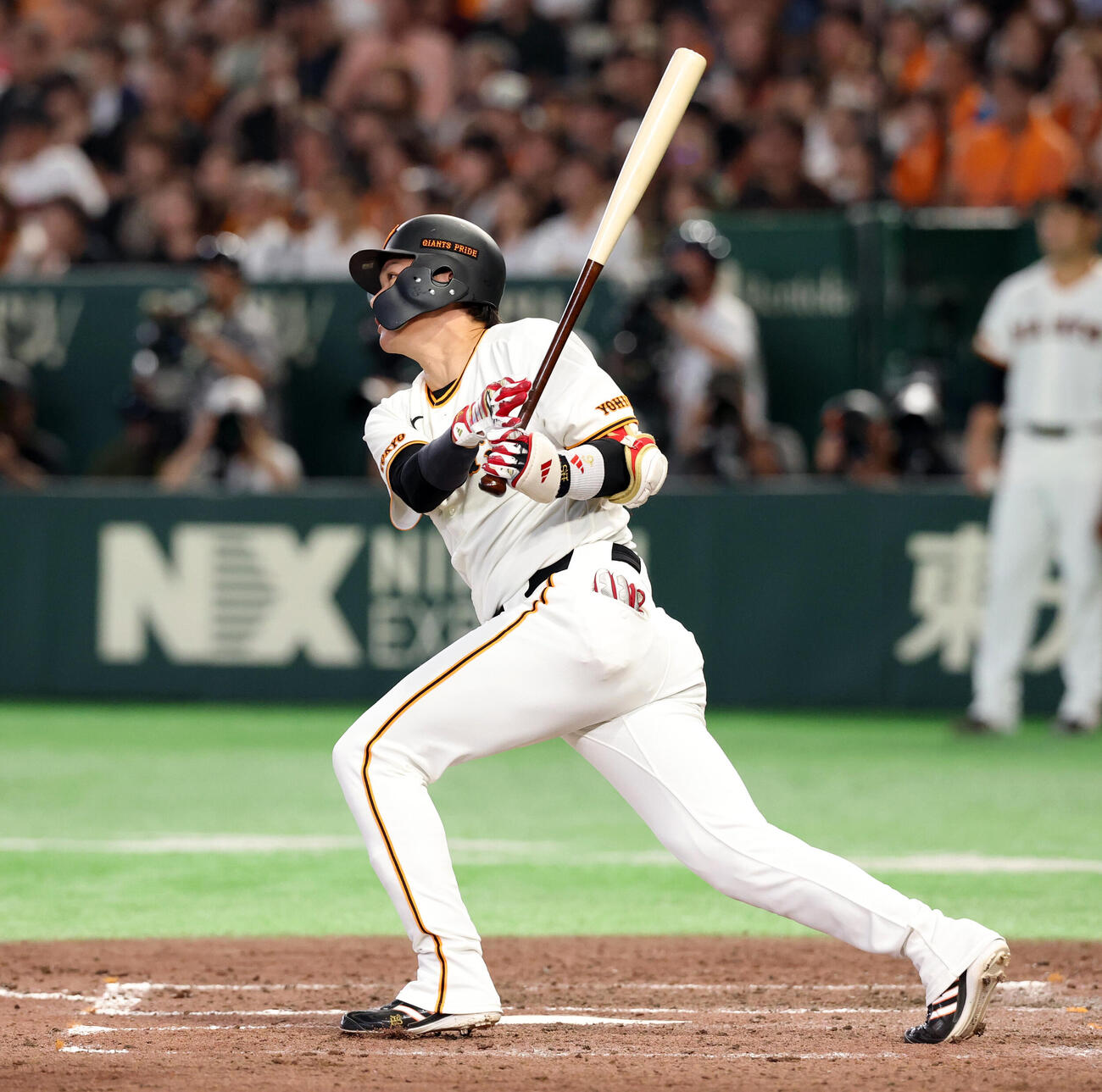 巨人対中日　4回裏巨人2死二塁、坂本勇人は適時打を放つ（撮影・浅見桂子）