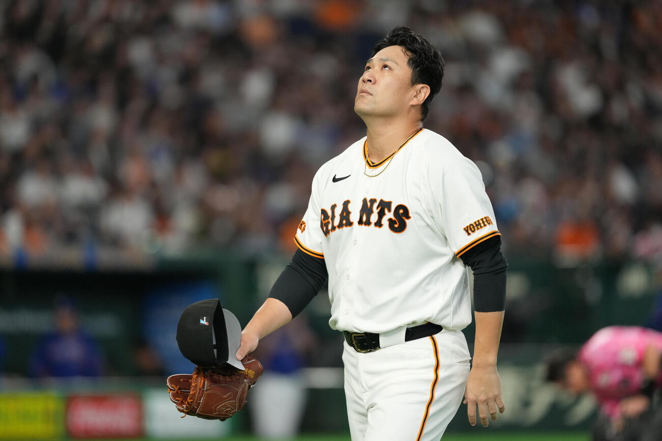 巨人対中日　3回表、中日に1点返され2－1とされた巨人の先発田中将大（撮影・たえ見朱実）