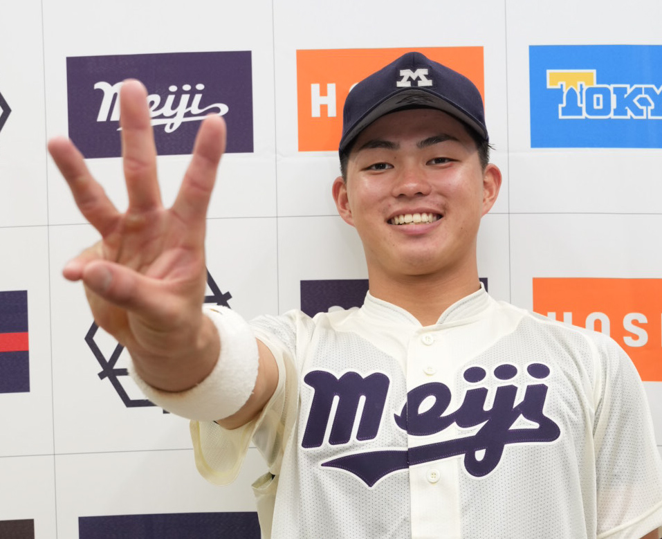 明大対東大　リーグ戦通算3割超えを目標に掲げた明大・榊原七斗（撮影・小沢裕）
