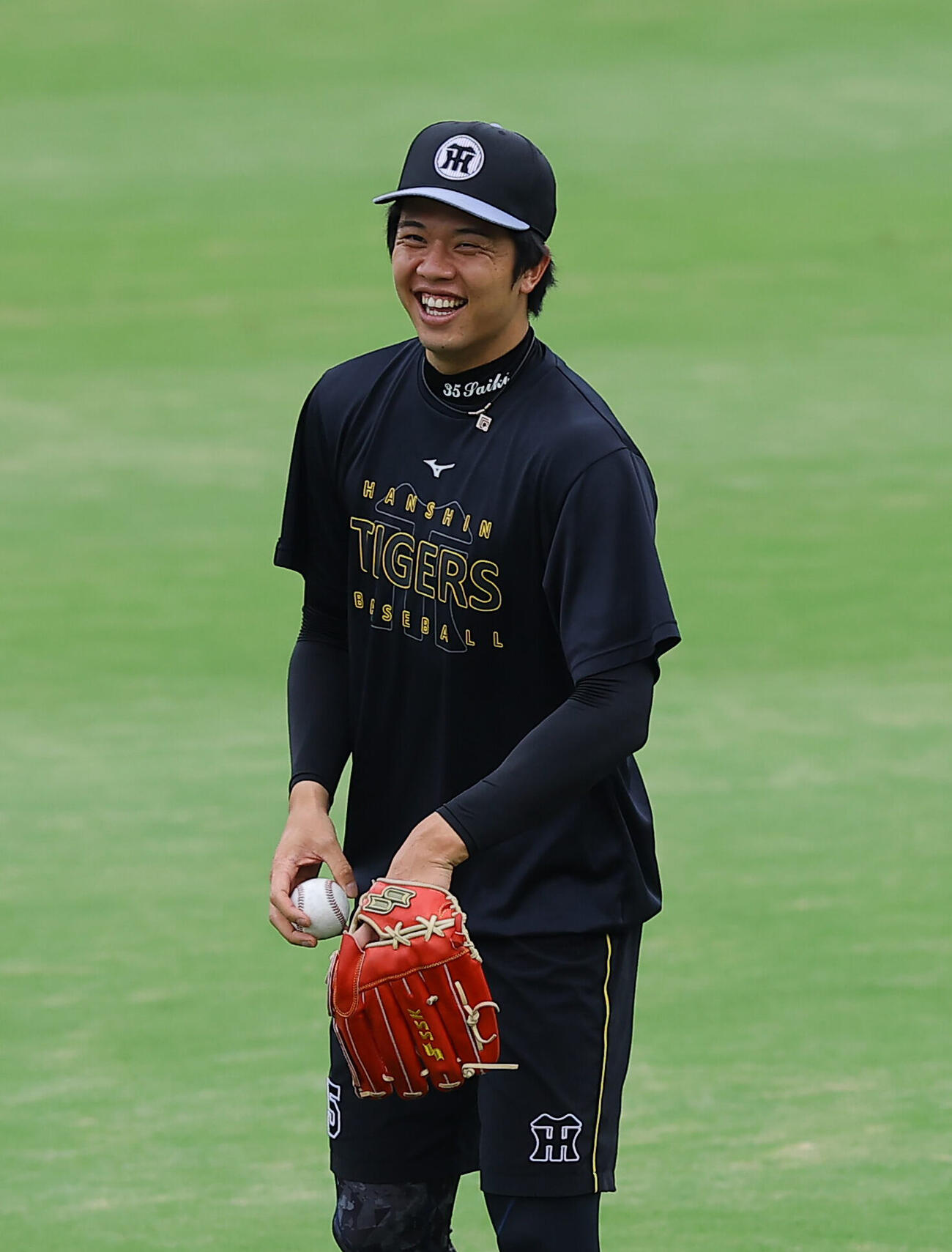 阪神対広島　笑顔を見せる才木浩人（撮影・上田博志）