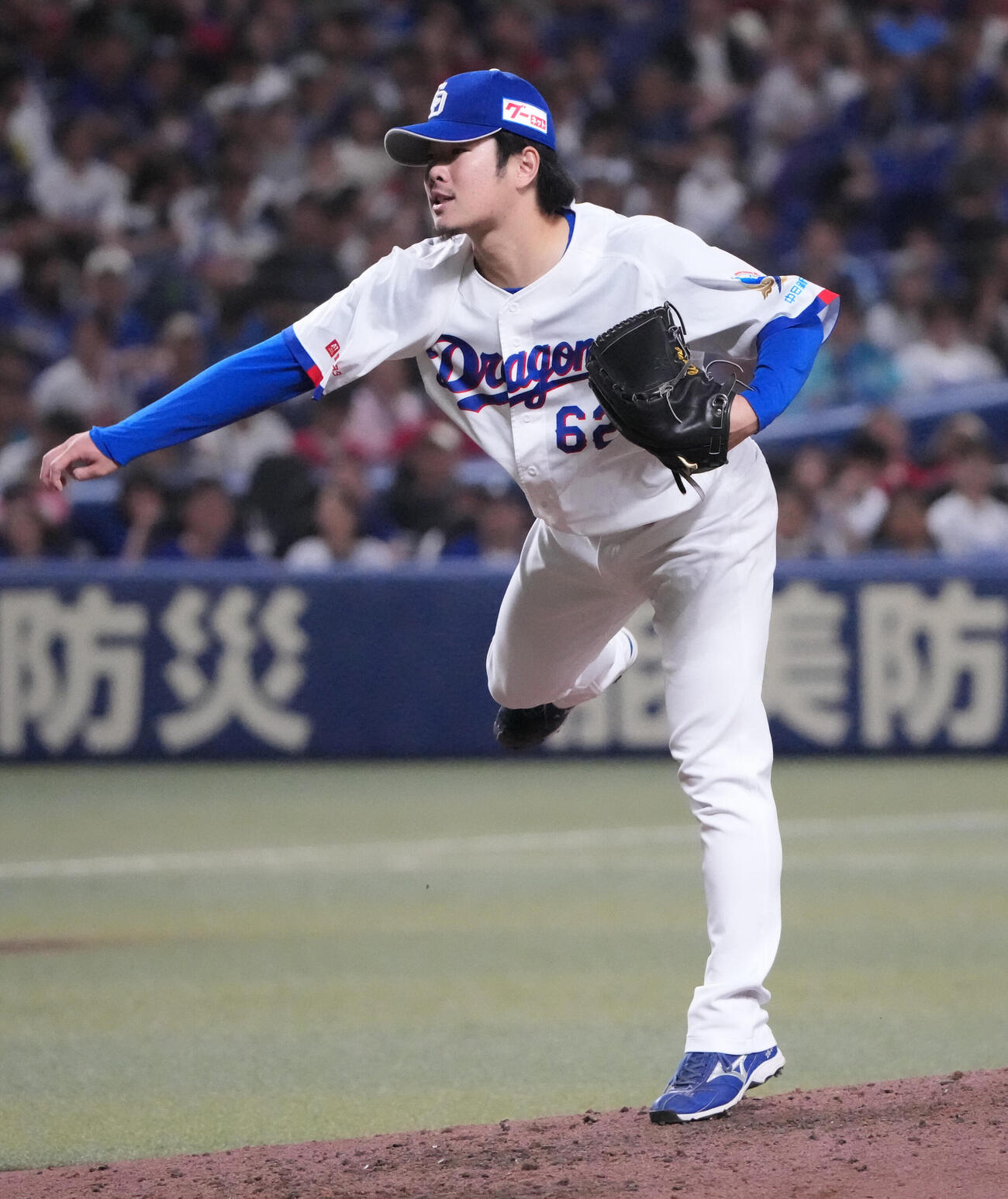 中日対広島　7回表広島1死一塁、中日2番手で登板する森博人（撮影・森本幸一）