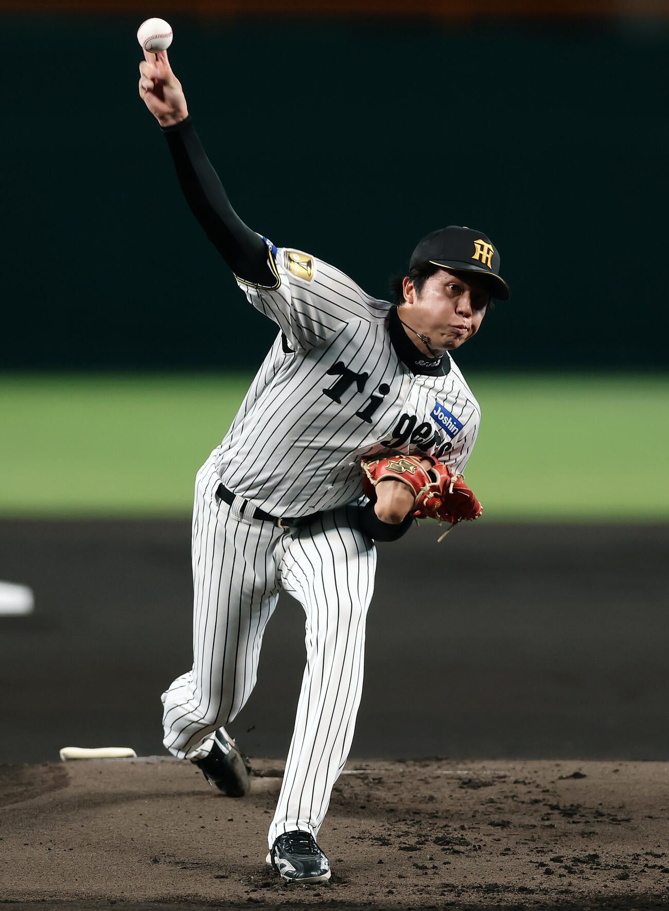 阪神対DeNA　力投する阪神先発の才木浩人（撮影・前田充）