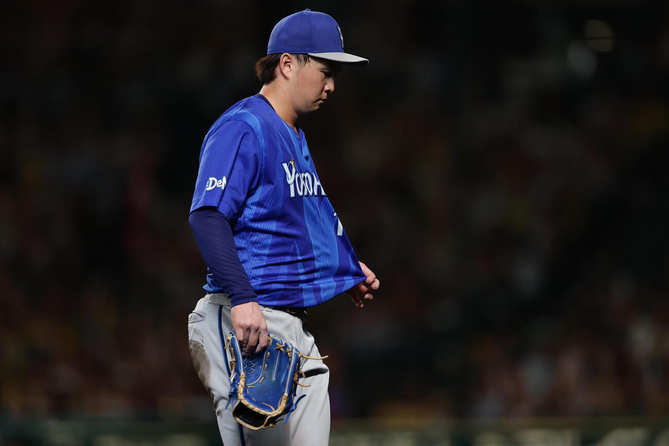 阪神対DeNA 3回裏阪神2死一、二塁、降板する竹田祐（撮影・前田充）