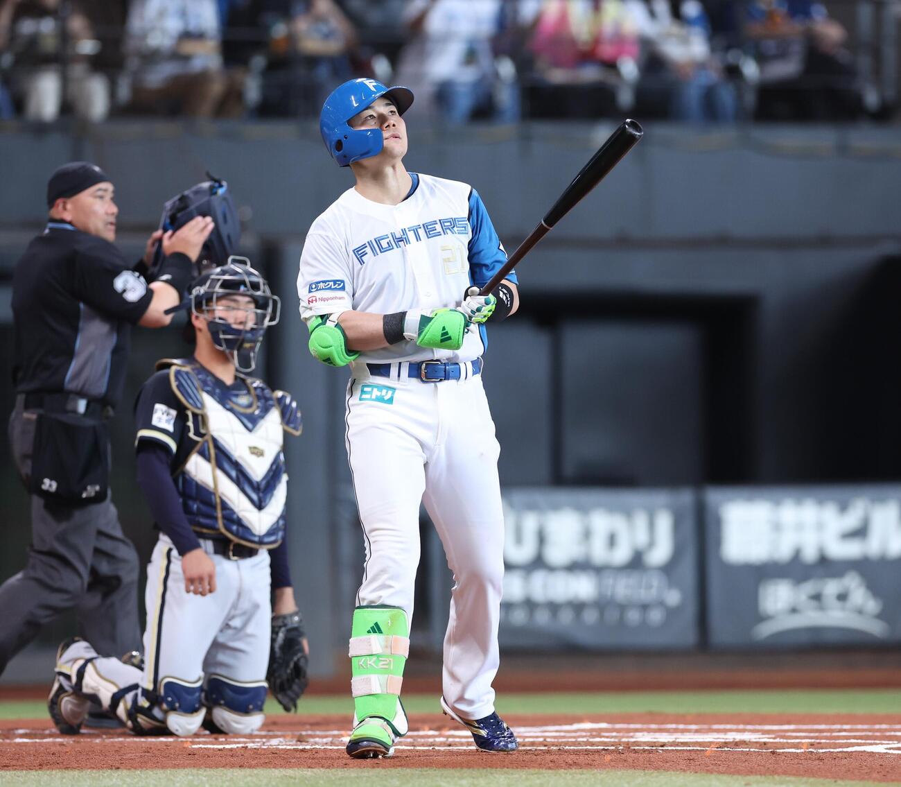 日本ハム対オリックス　1回裏日本ハム2死、本塁打を放つ清宮幸太郎（撮影・黒川智章）