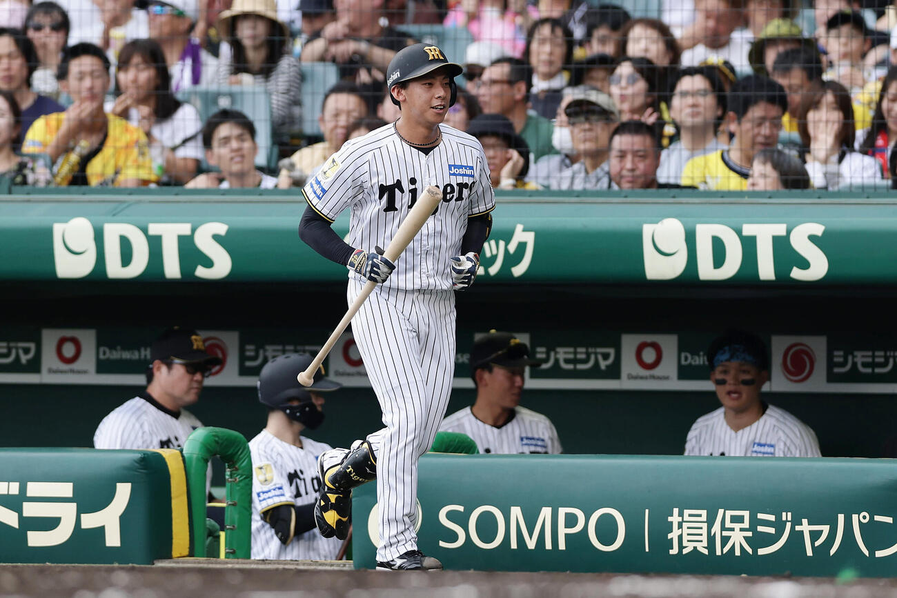 阪神対DeNA 3回裏阪神無死、打席に向かう神宮僚介（撮影・前田充）
