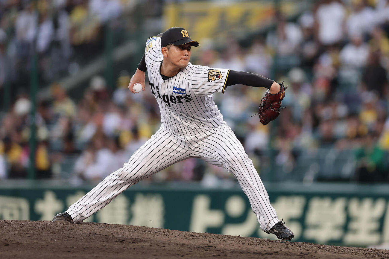 阪神対DeNA　阪神4番手の岡留英貴（撮影・前田充）